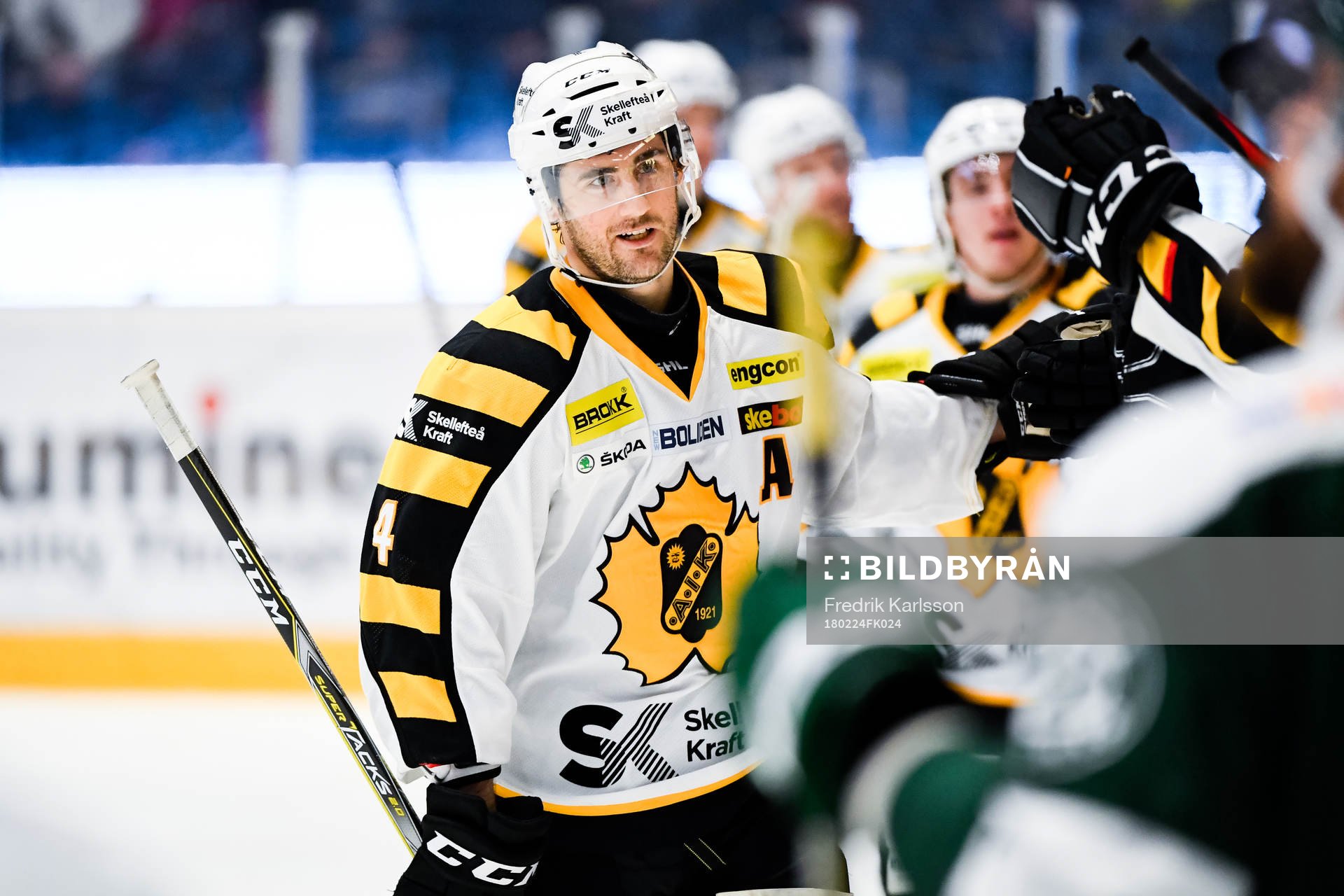 Skellefteås Bud Holloway jublar