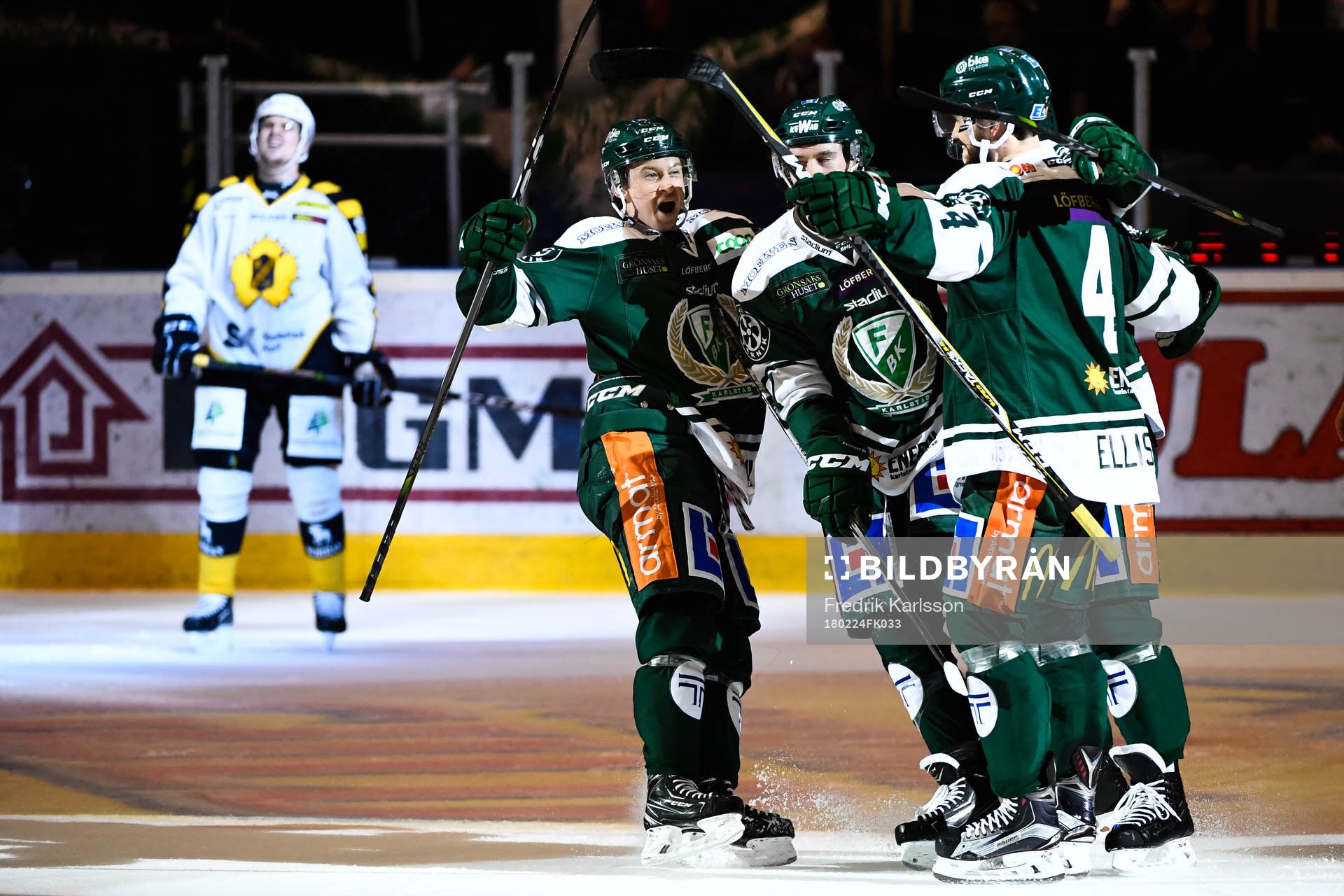 Färjestads Morgan Ellis jublar