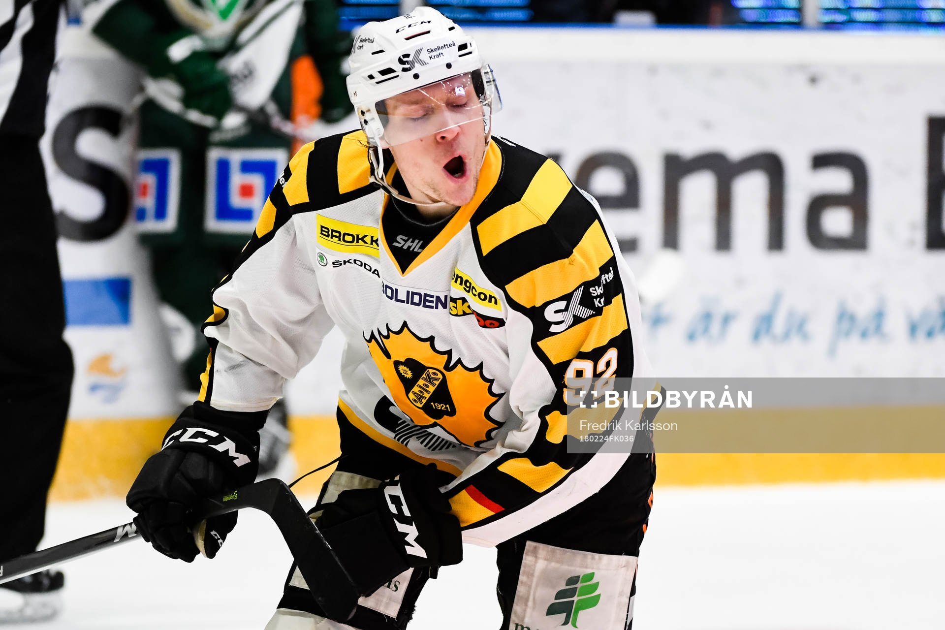 Skellefteås Jesper Olofsson jublar