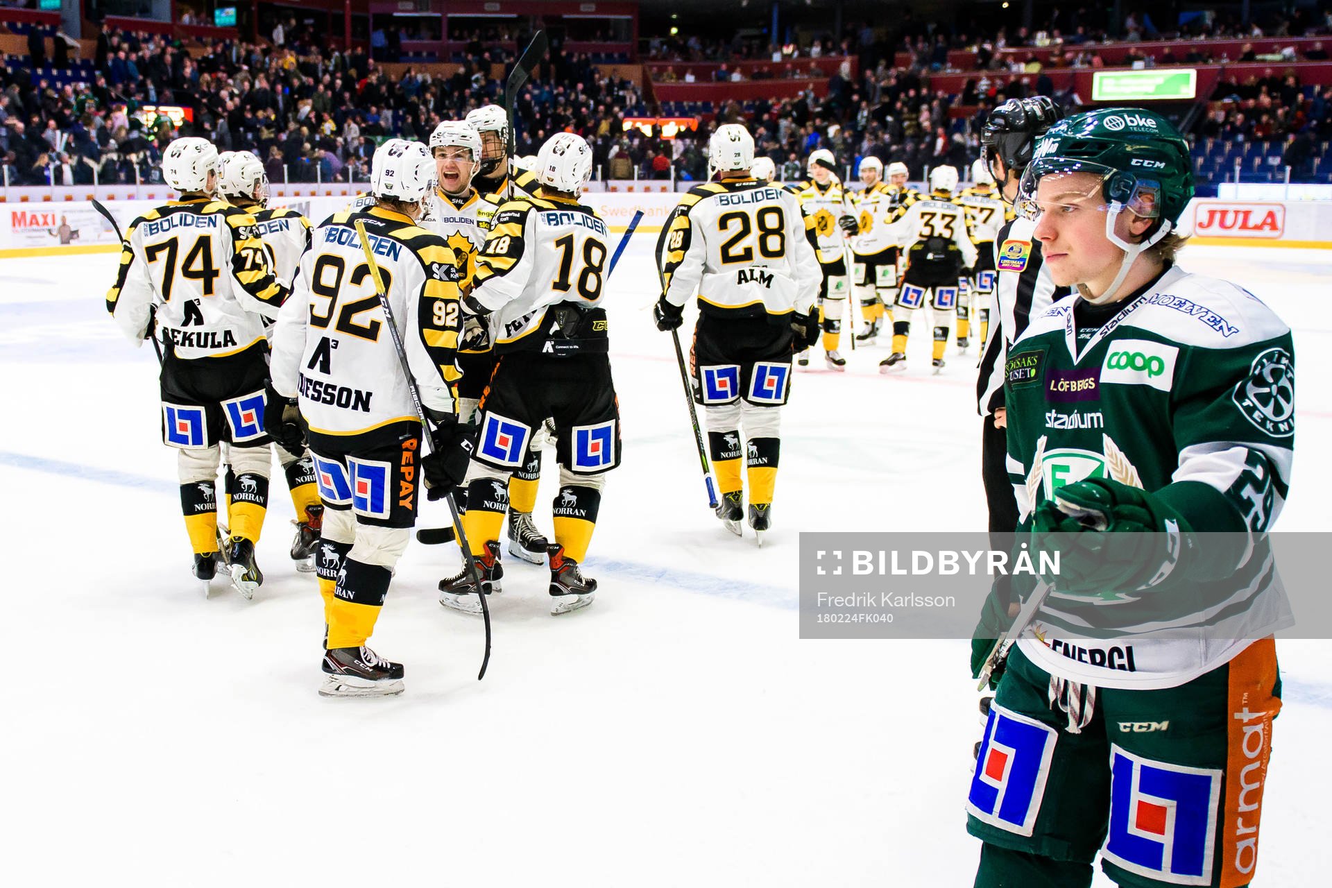 Skellefteås spelare jublar