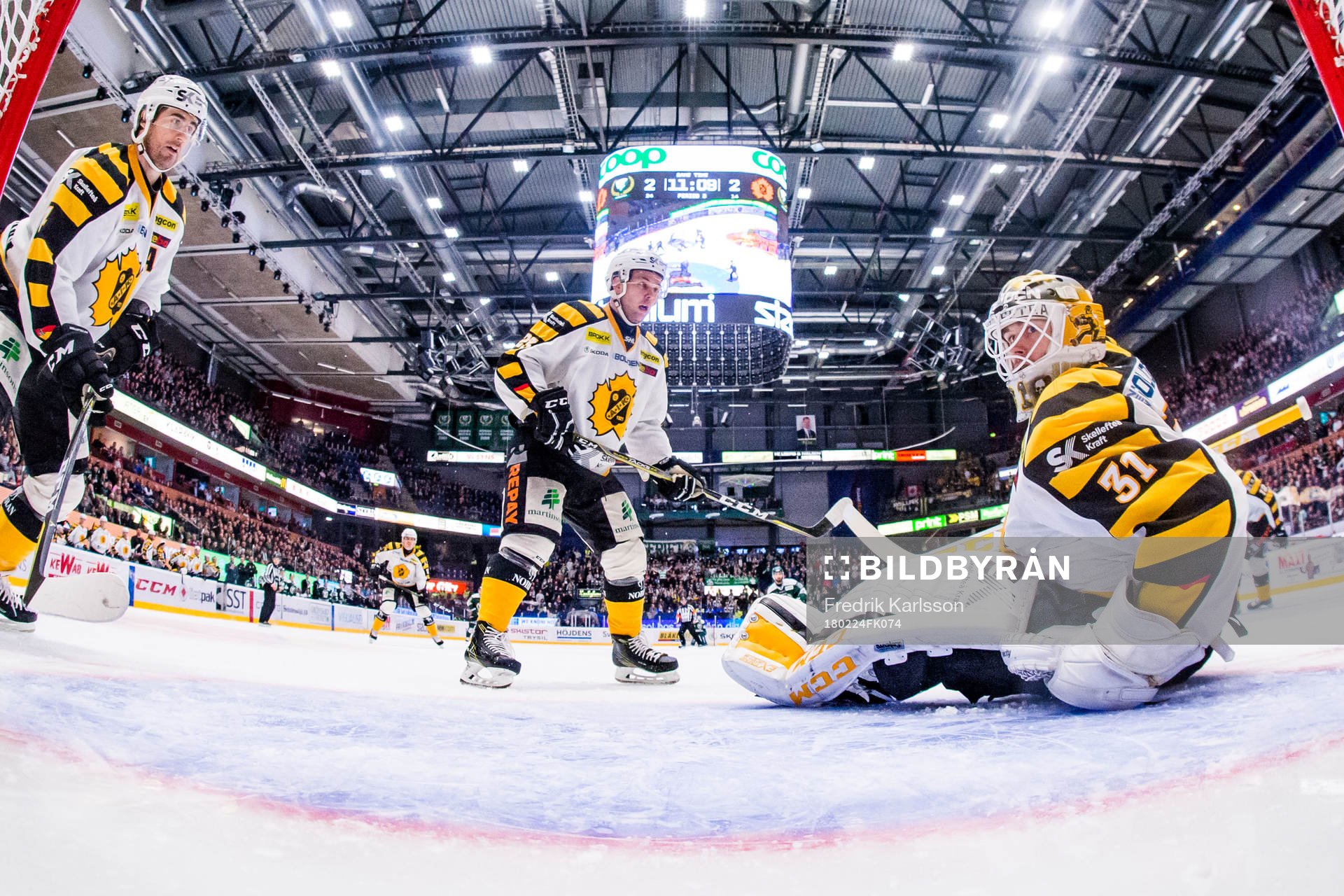 Skellefteås Bud Holloway, Mark Katic och målvakt Joni