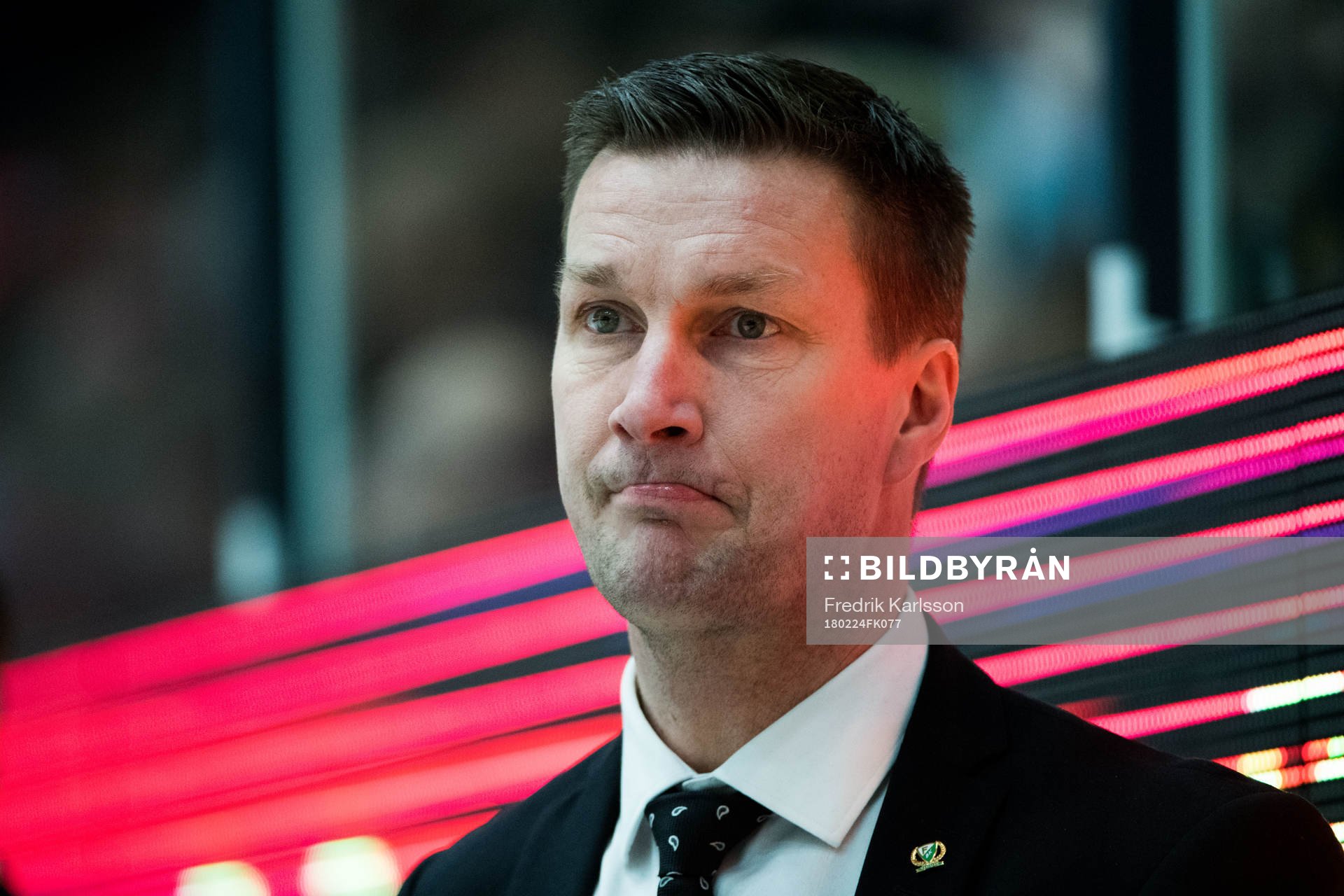 Färjestads tränare Johan Pennerborn deppar