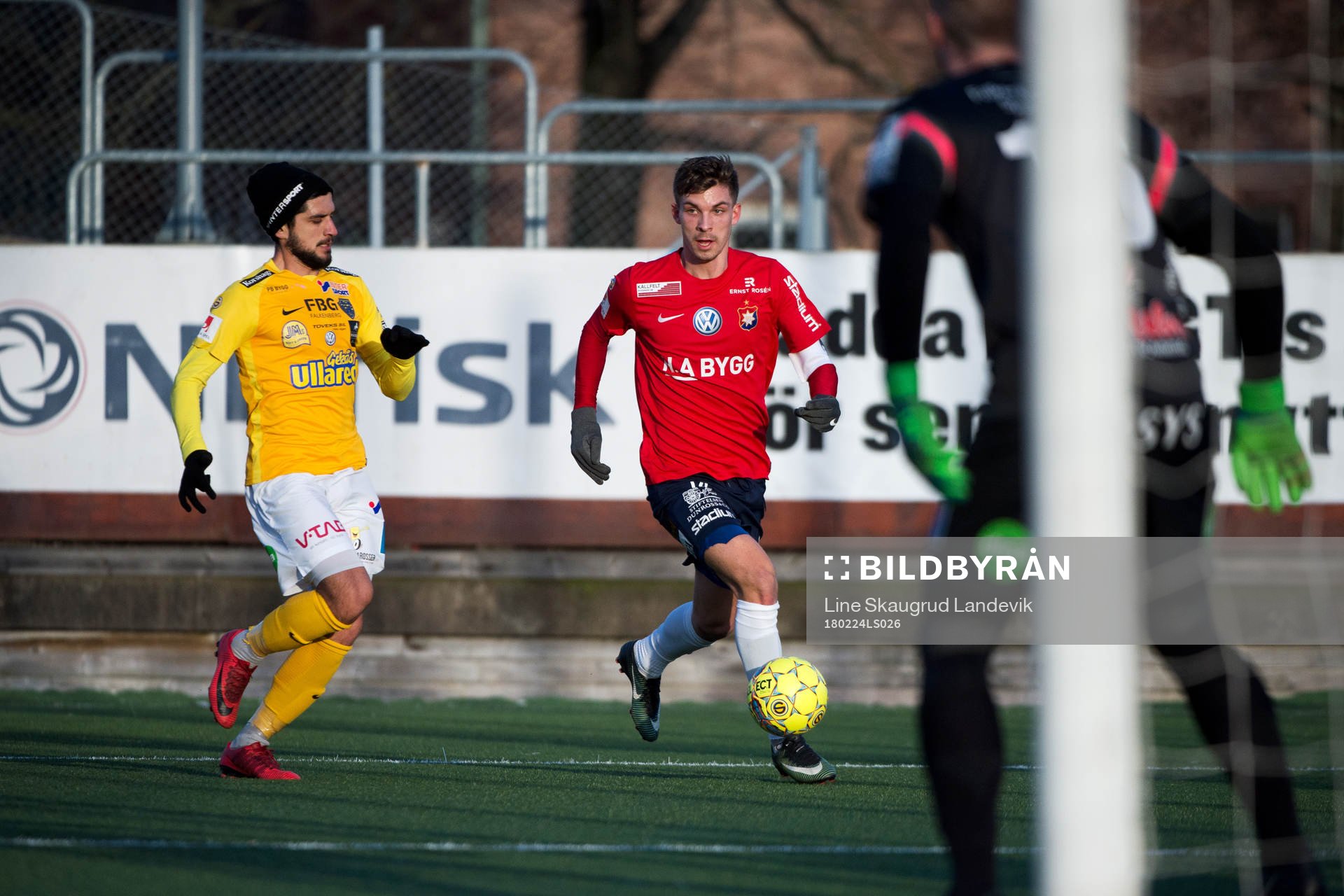 Örgrytes Daniel Paulson och Falkenbergs Mahmut Özen