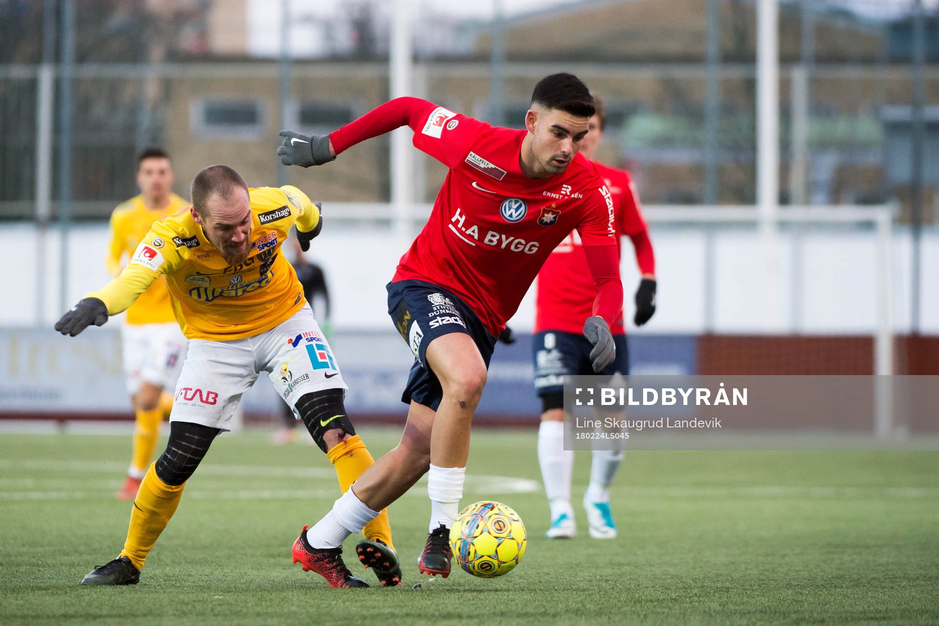 Örgrytes Diego Montiel och Falkenbergs Christoffer Carlsson