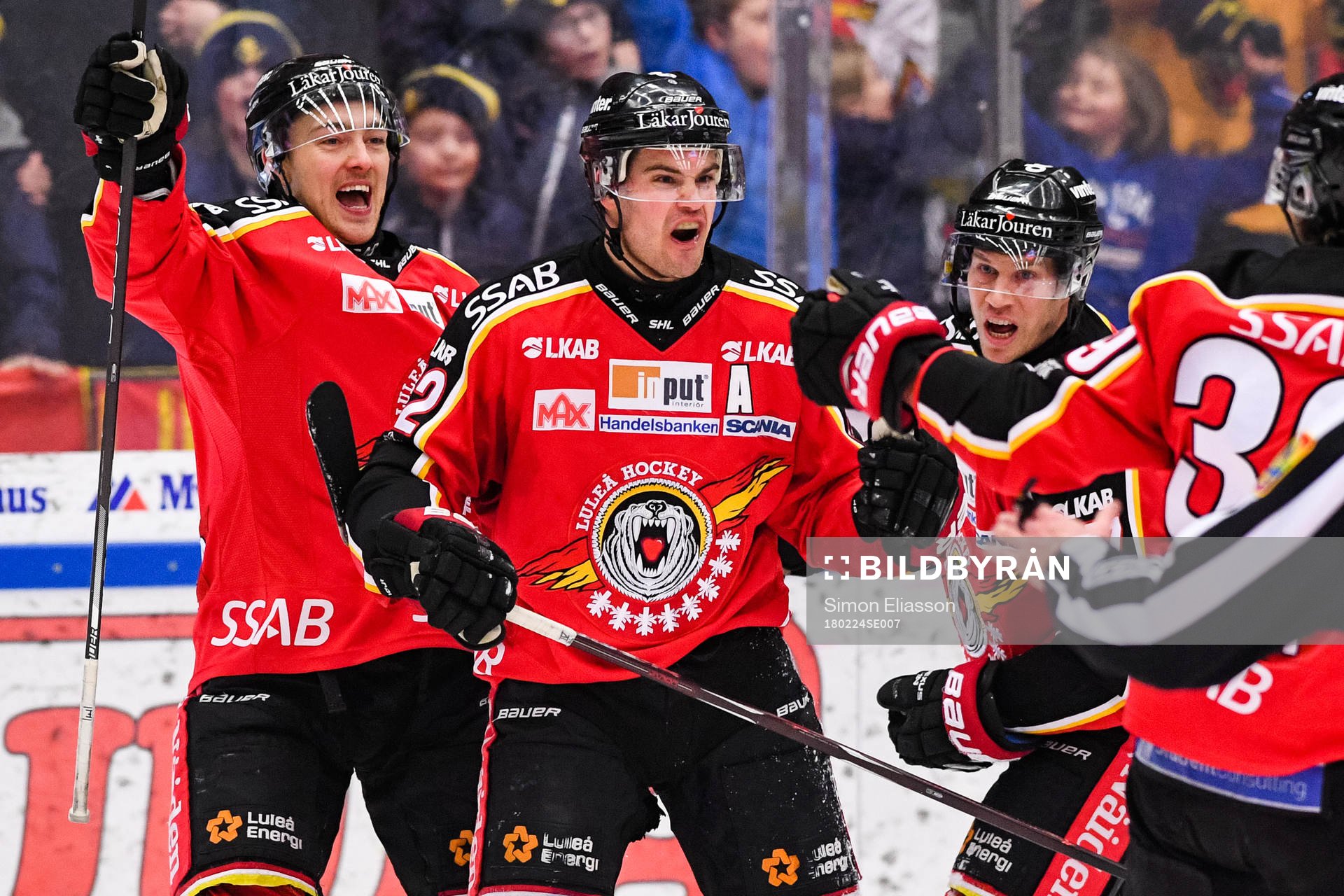 Luleås Johan Forsberg och Andreas Falk jublar med Karl