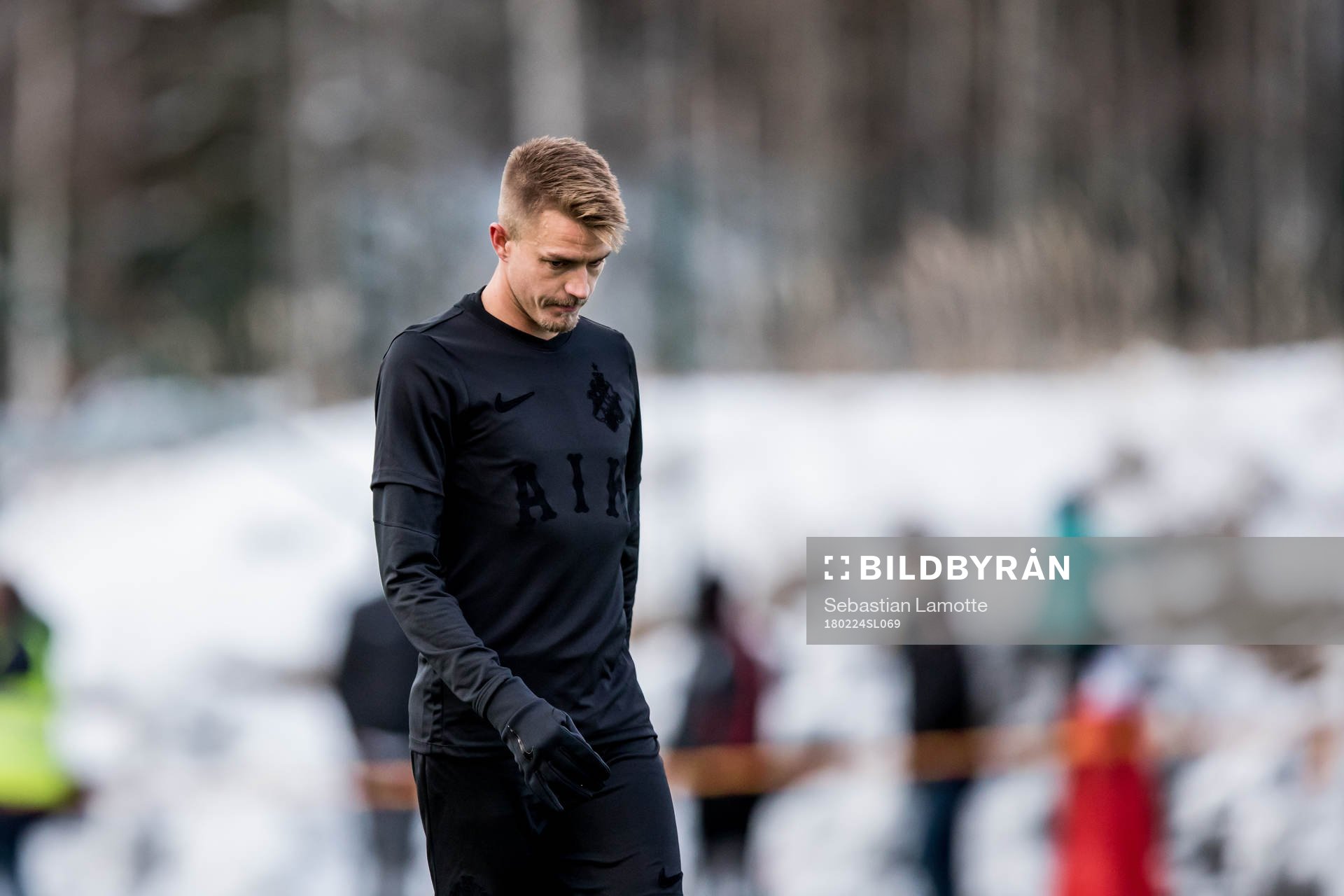 s Rasmus Lindkvist