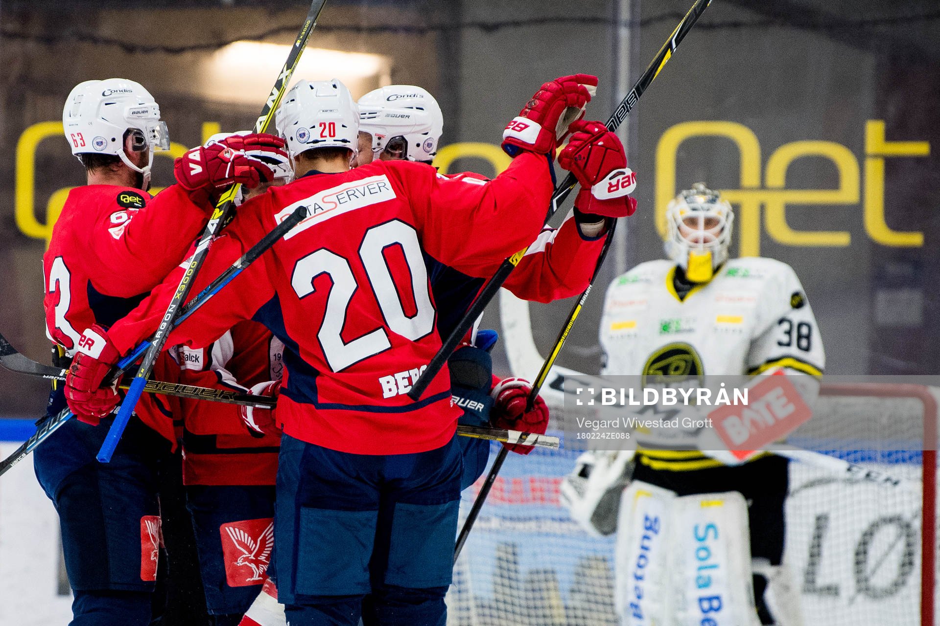 Players of Lørenskog celebrate