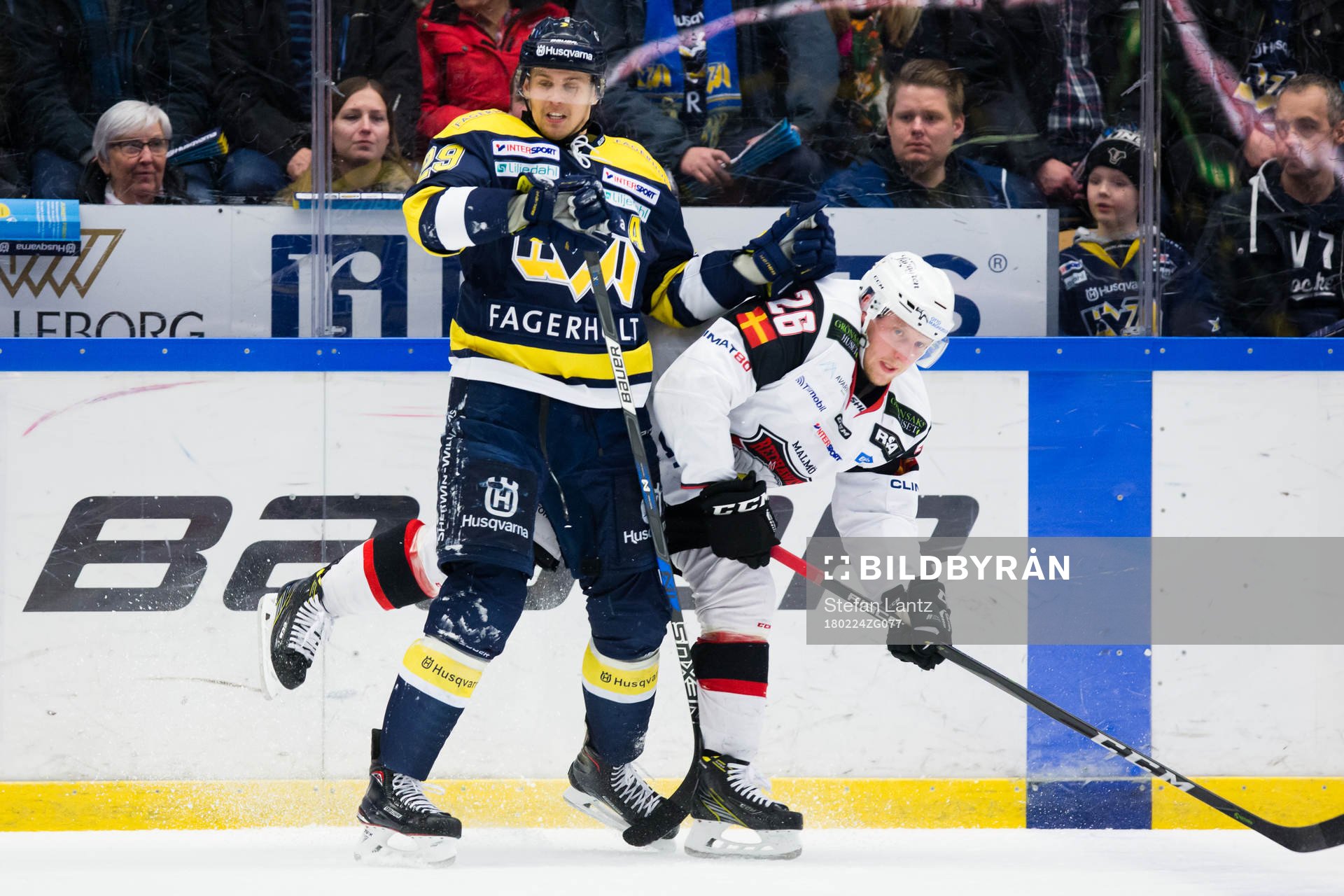 s David Ullström mot Malmö Redhawks Axel Wemmenborn