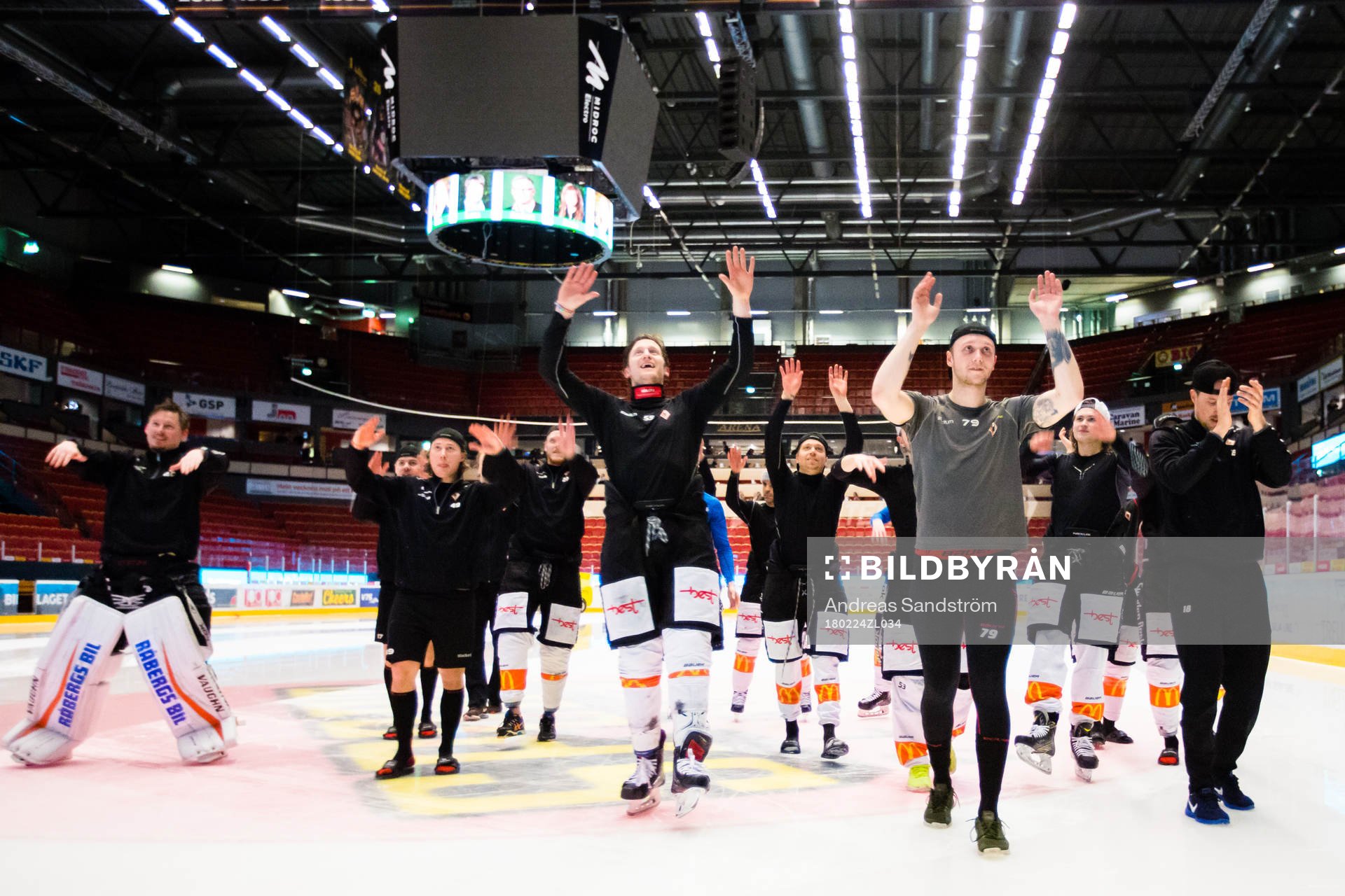 Karlskronas supportrar kallar ut spelarna igen för