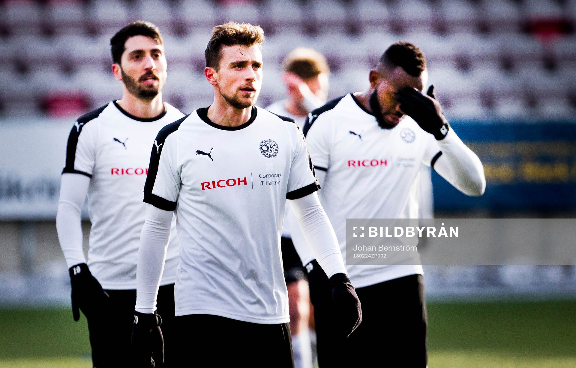 Örebros Filip Rogic deppar