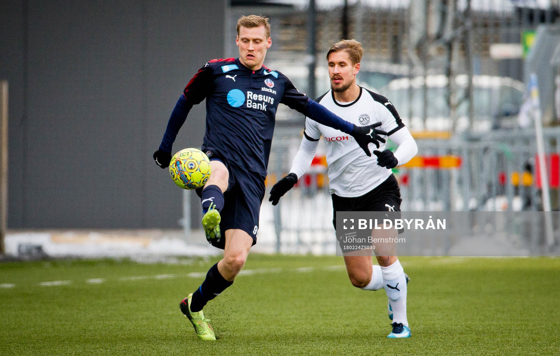 Helsingborgs Andri Bjarnason och Örebros Daniel Björnquist