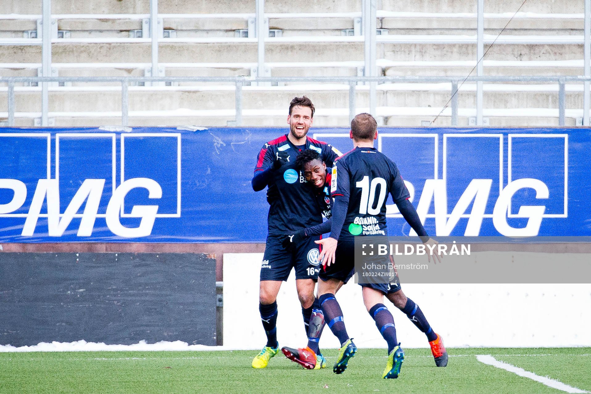 Helsingborgs Mikael Dahlberg jublar vid 0-1