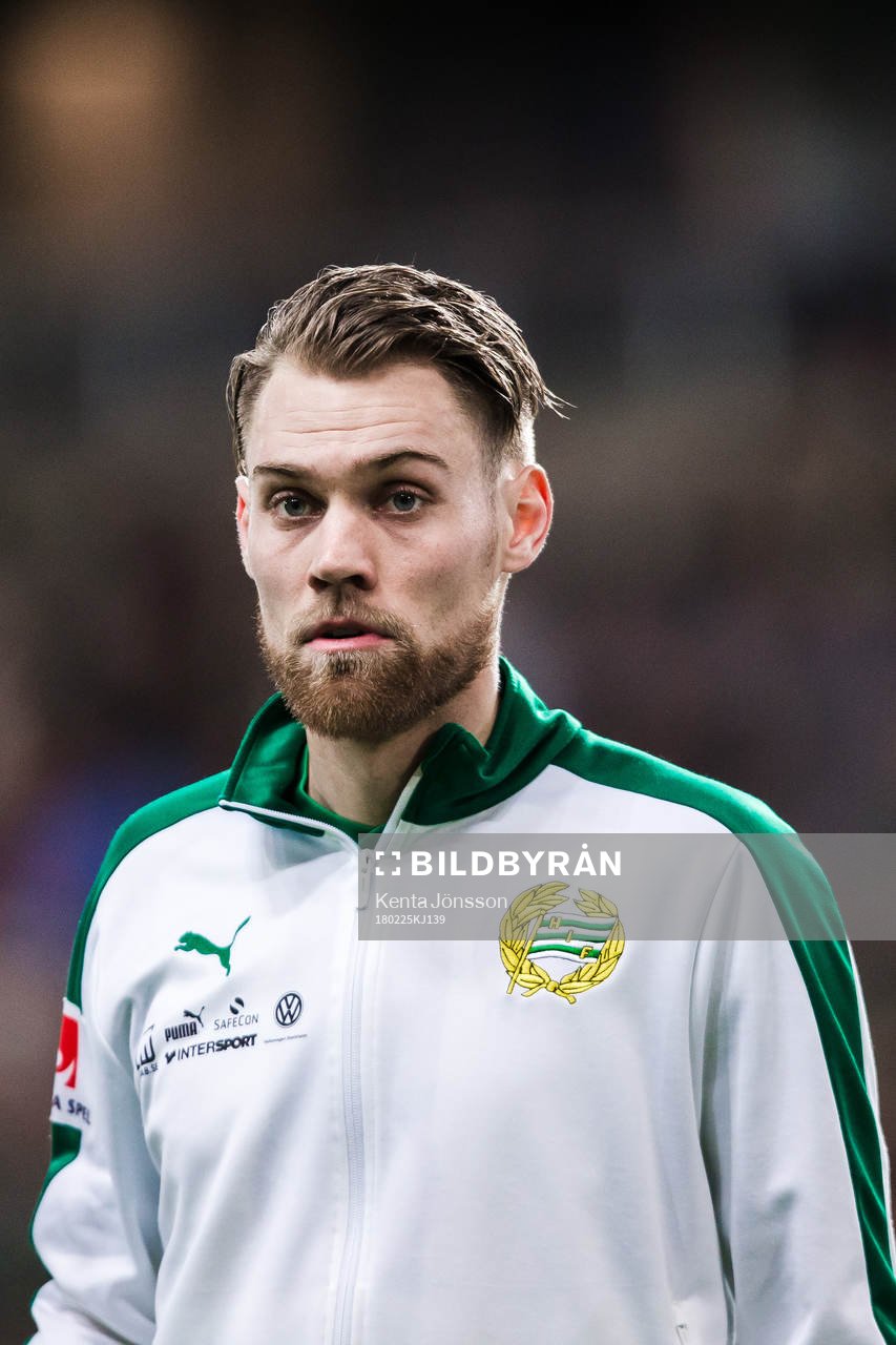 Hammarbys David Fällman innan fotbollsmatchen i Svenska