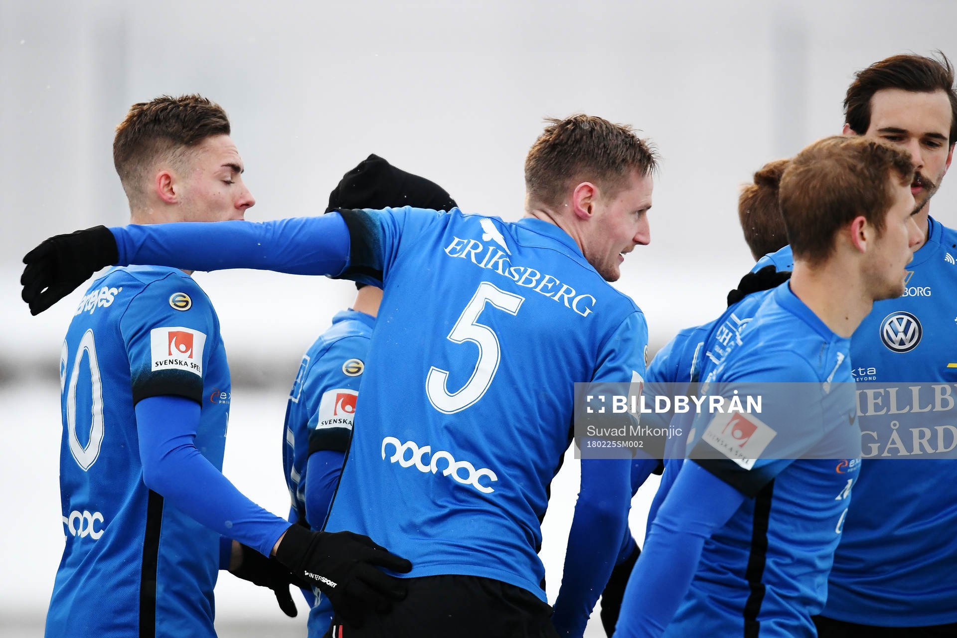 Trelleborgs Felix Hörberg jublar med lagkamrater