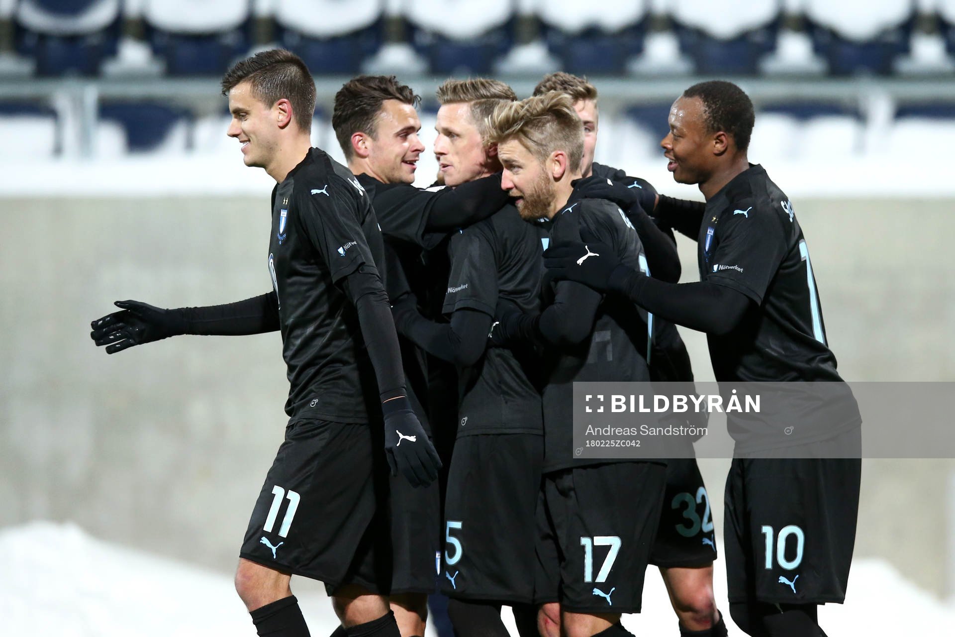 Malmö FFs Rasmus Bengtsson jublar med Alexander