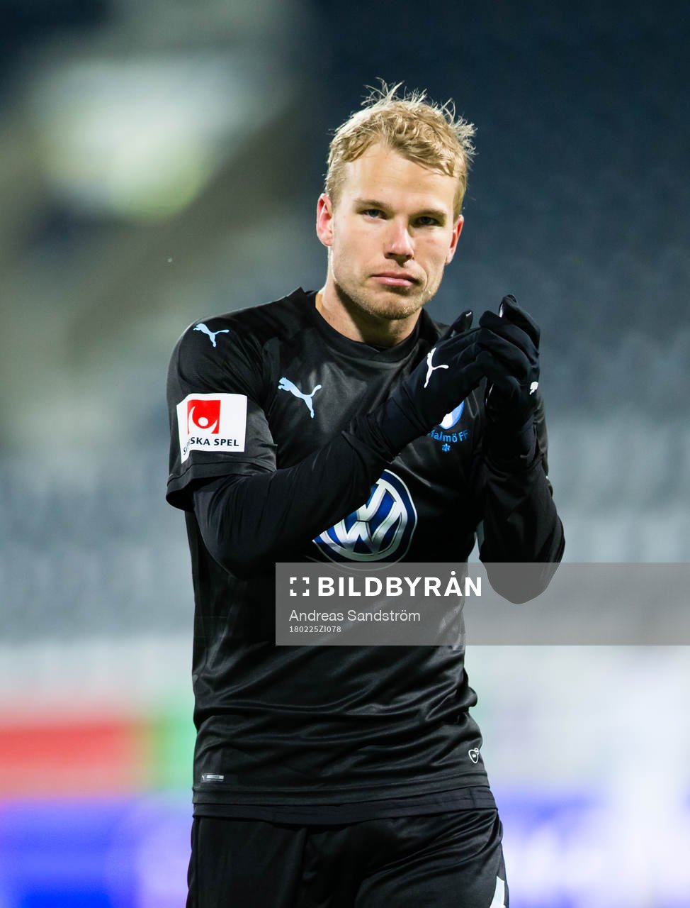 Malmö FFs Oscar Lewicki tackar de tillresta supportrarna