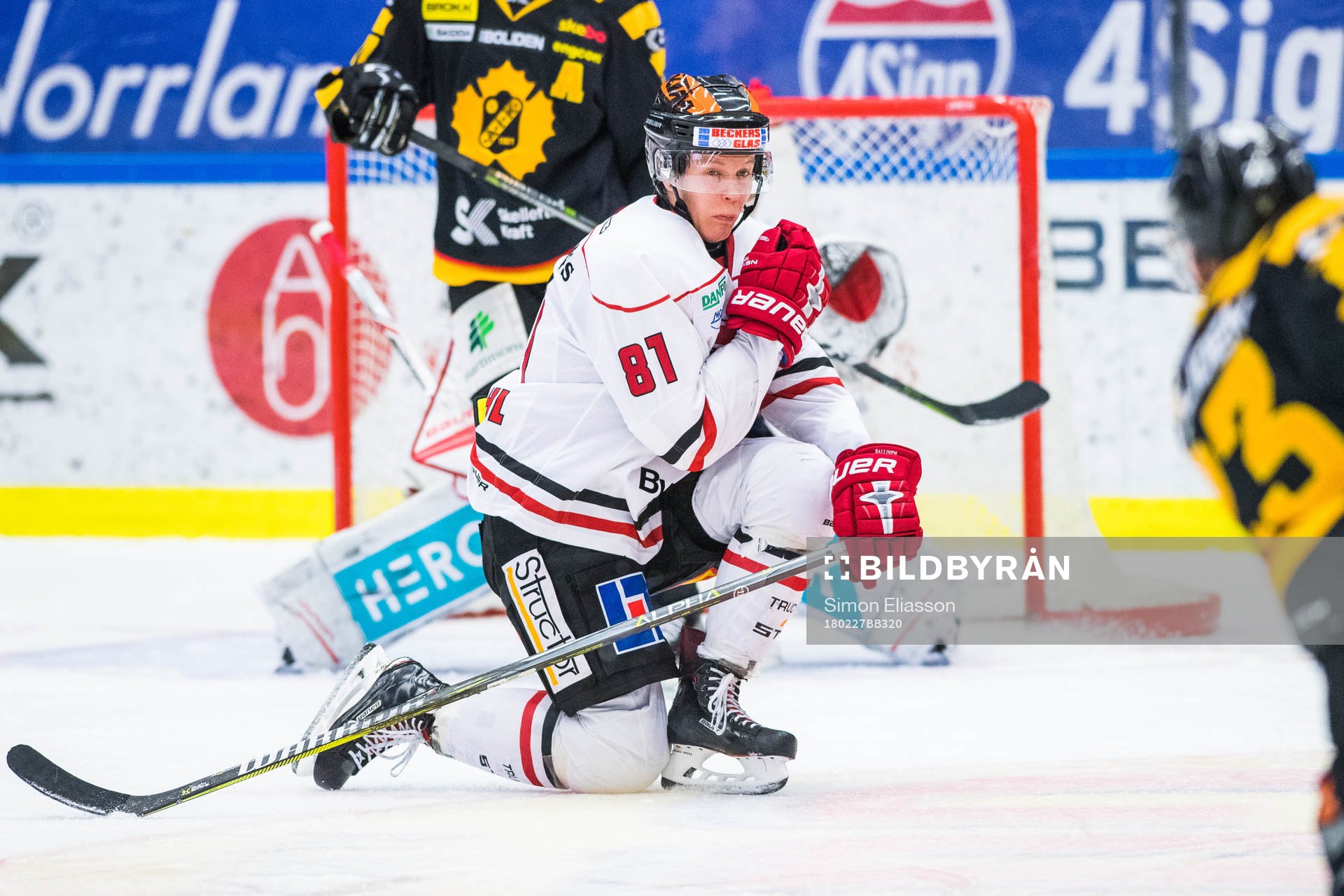 Örebros Ari Gröndahl täcker skott