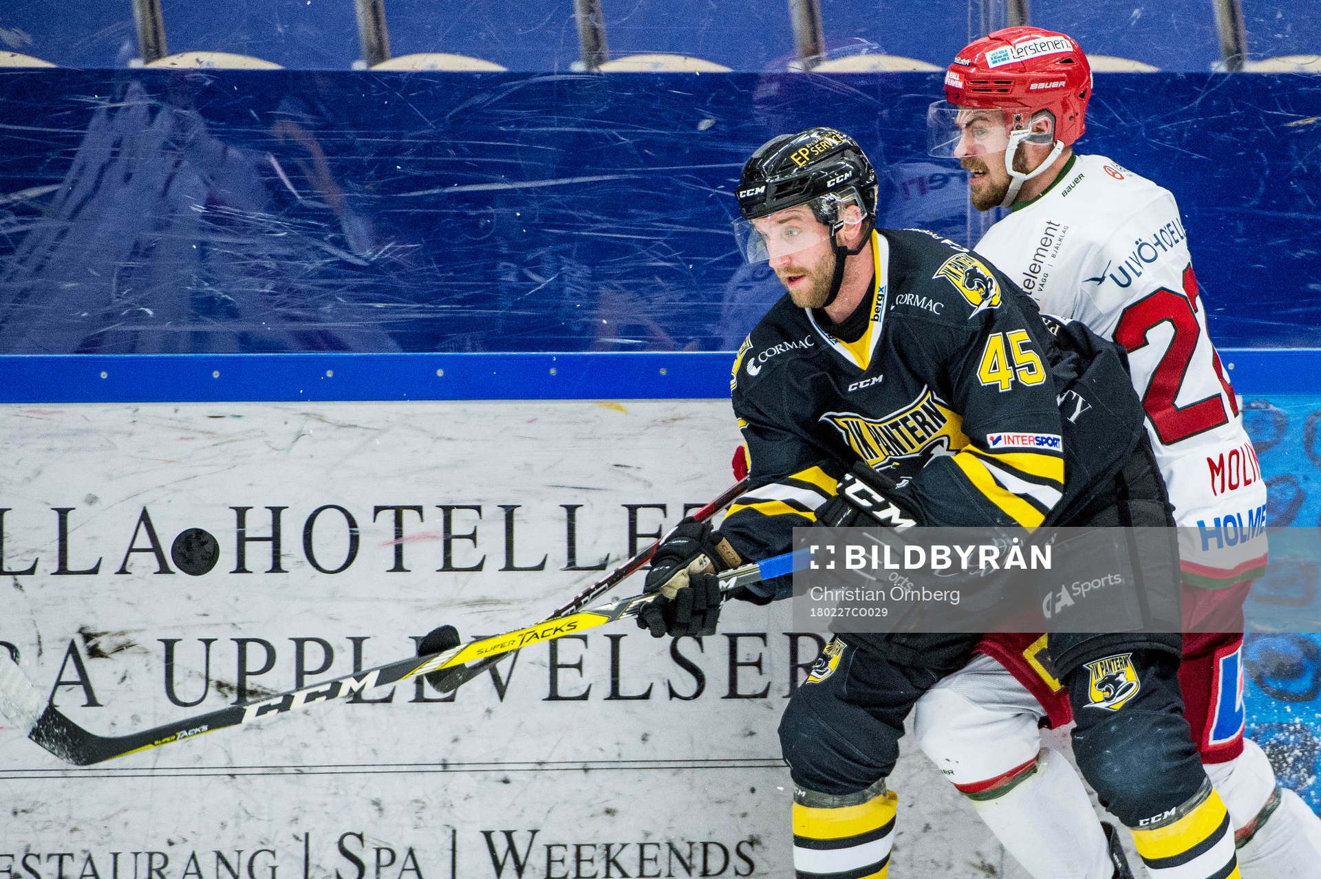 Panterns Sebastian Dyk mot Modos Emil Mohlin