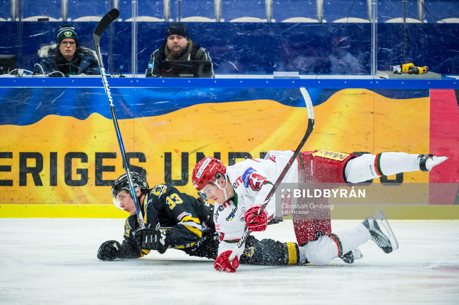Panterns Kristoffer Wikner och Modos Jesper Sellgren på