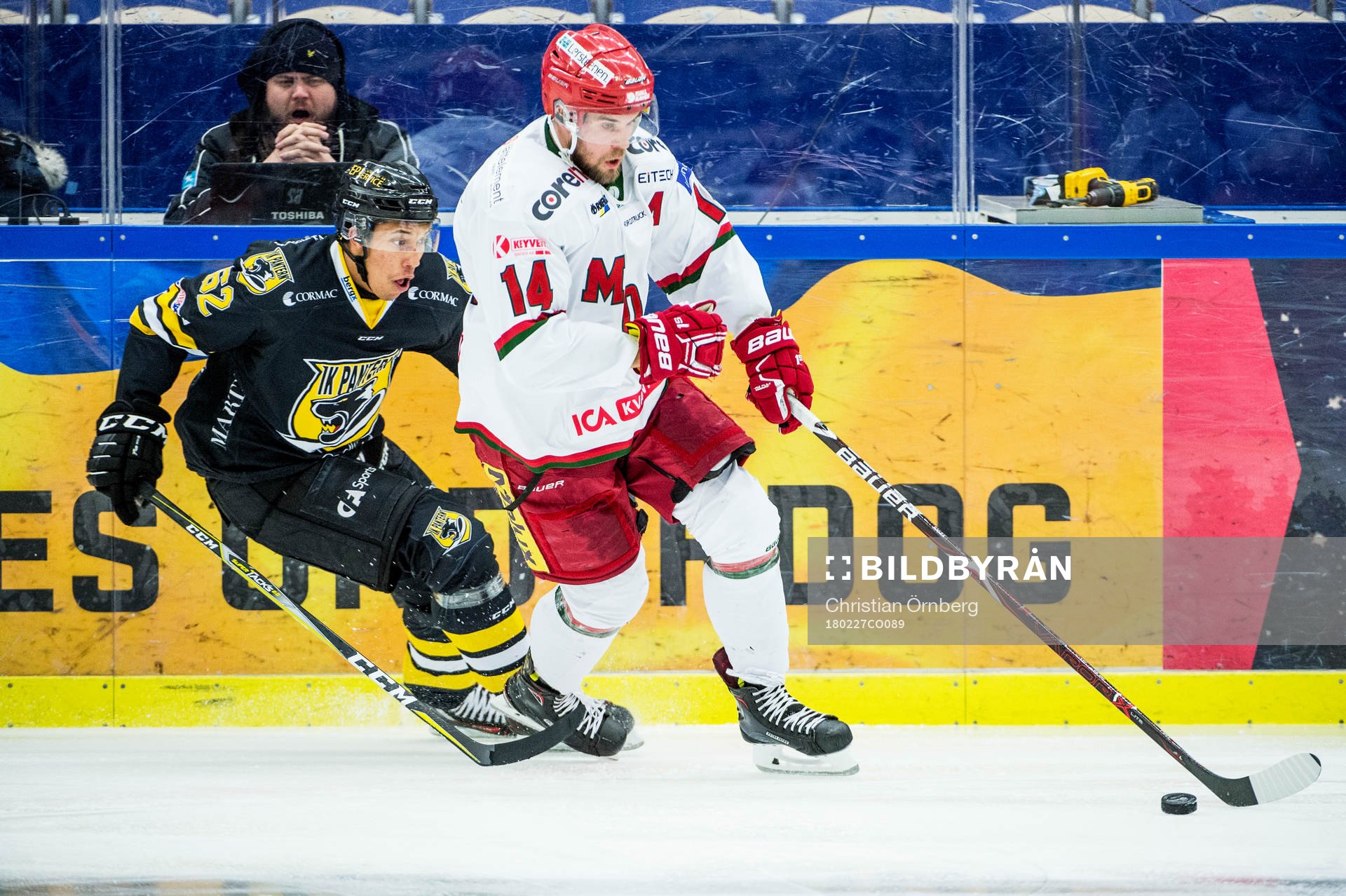 Modos Henrik Björklund mot Panterns Oscar Nord
