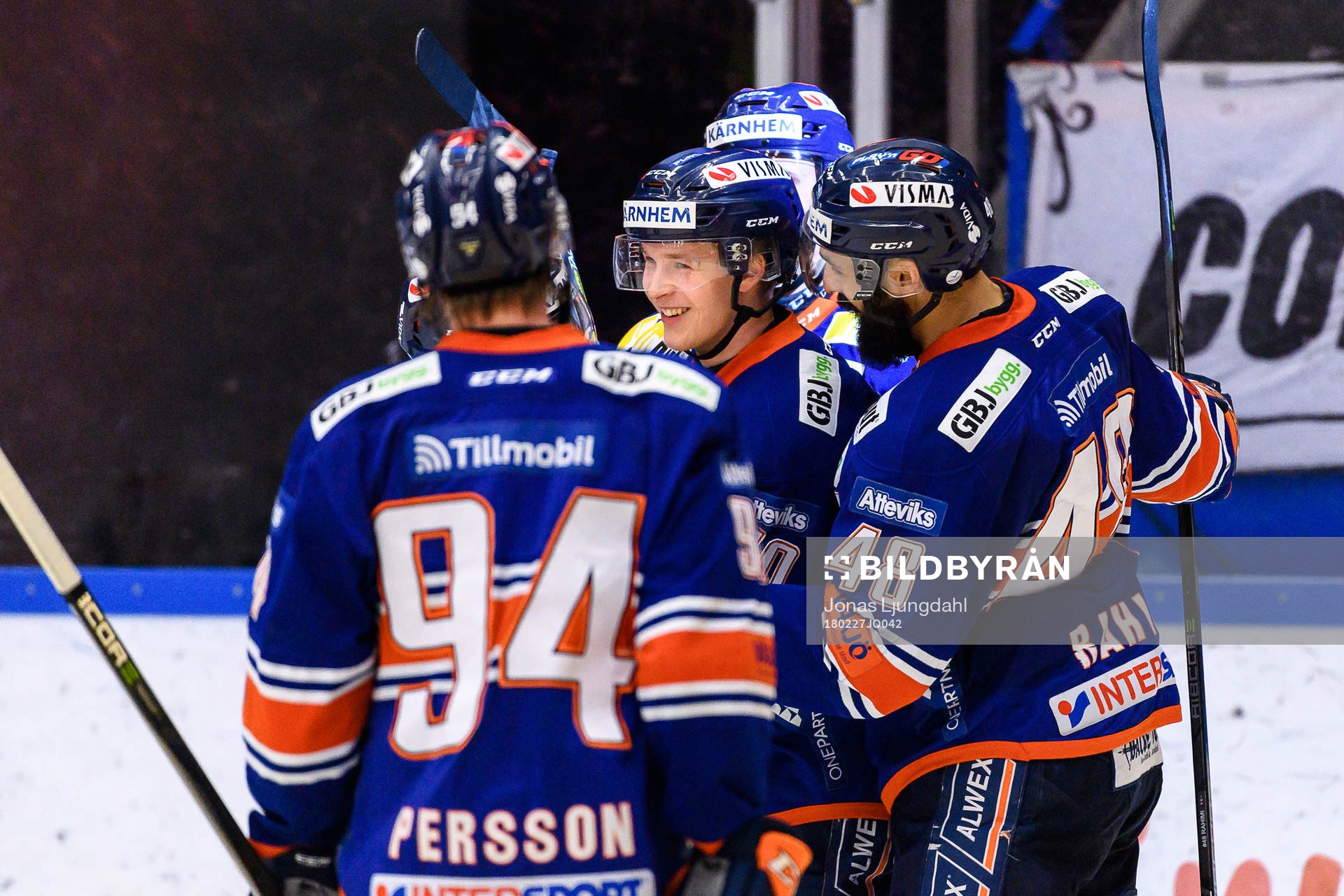 Växjös Elias Pettersson jublar