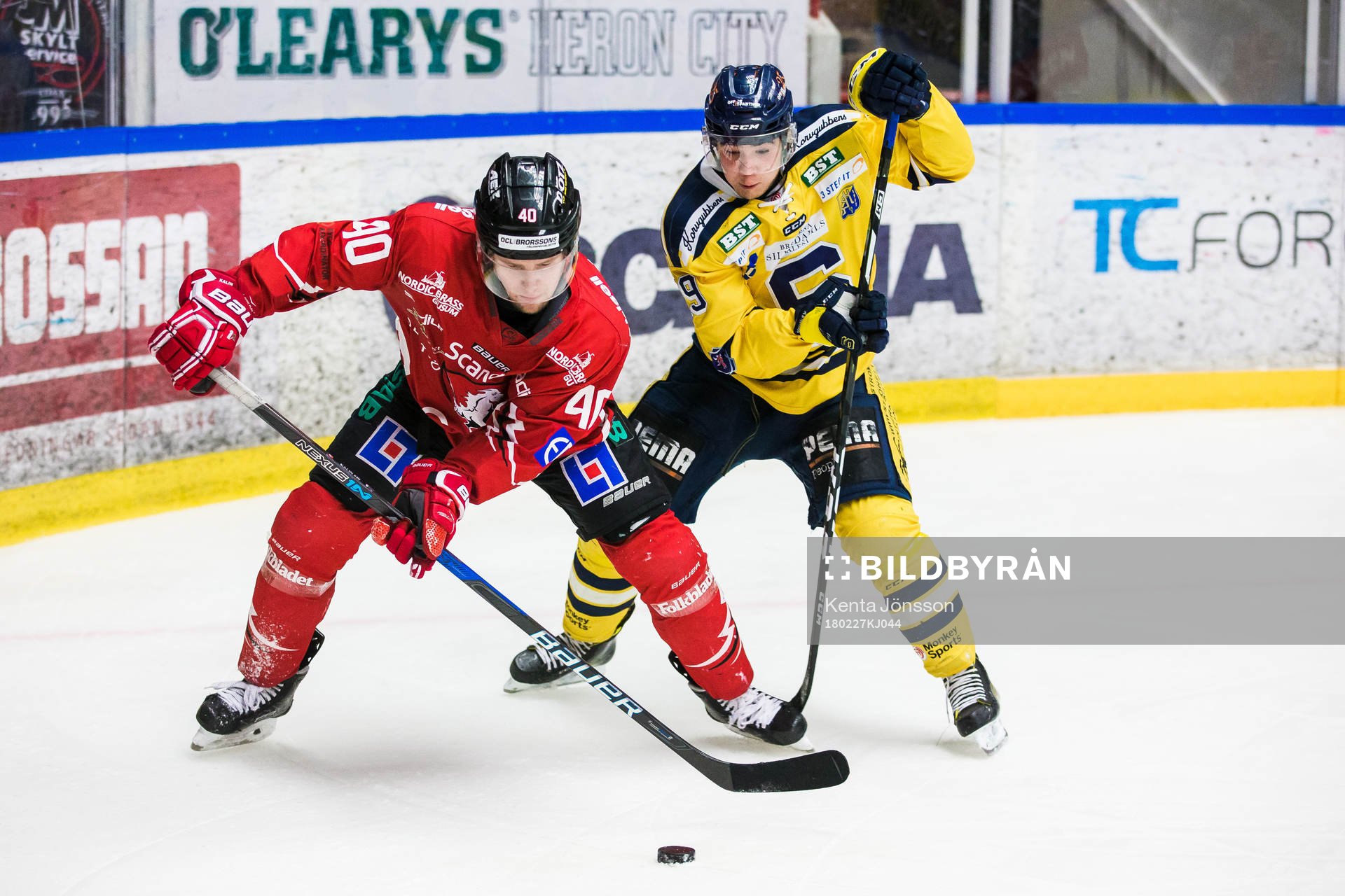 Vita Hästens Mattias Kalin och Södertäljes Lucas Carlsson