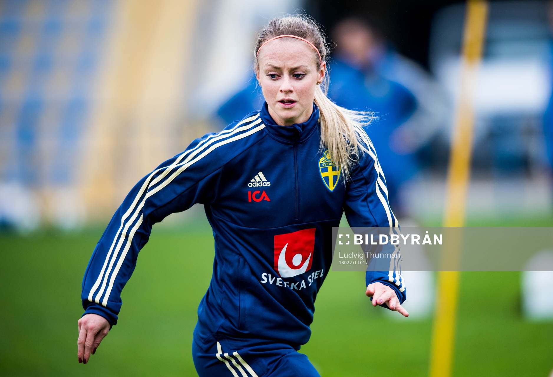 Amanda Ilestedt under en träning med Sveriges damlandslag i fotboll inför Algarve Cup 2018 den 27 februari 2018 i Albufeira.