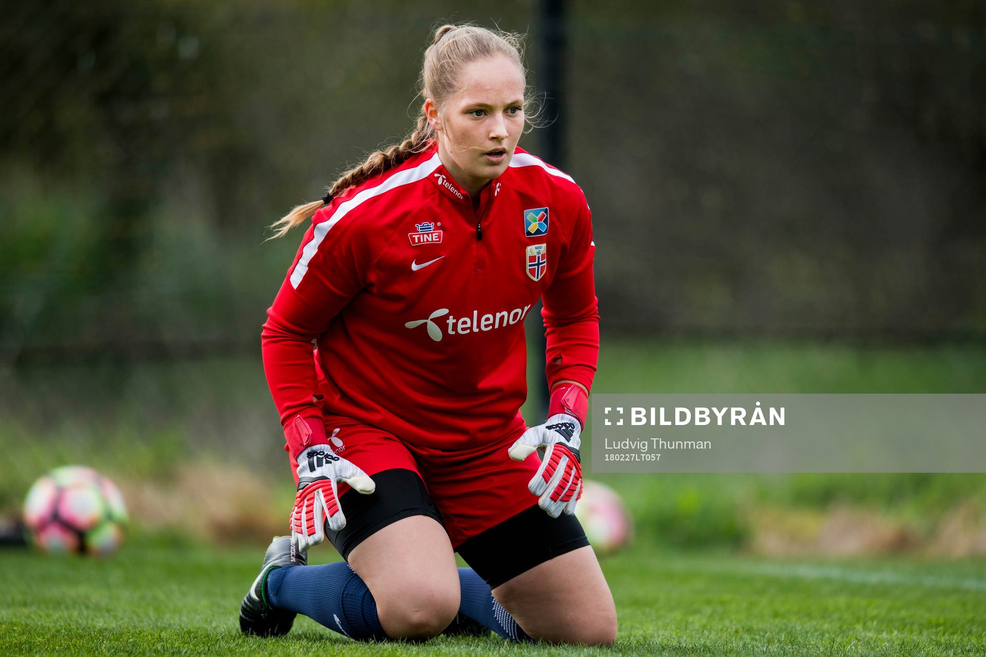 Målvakt Aurora Mikalsen