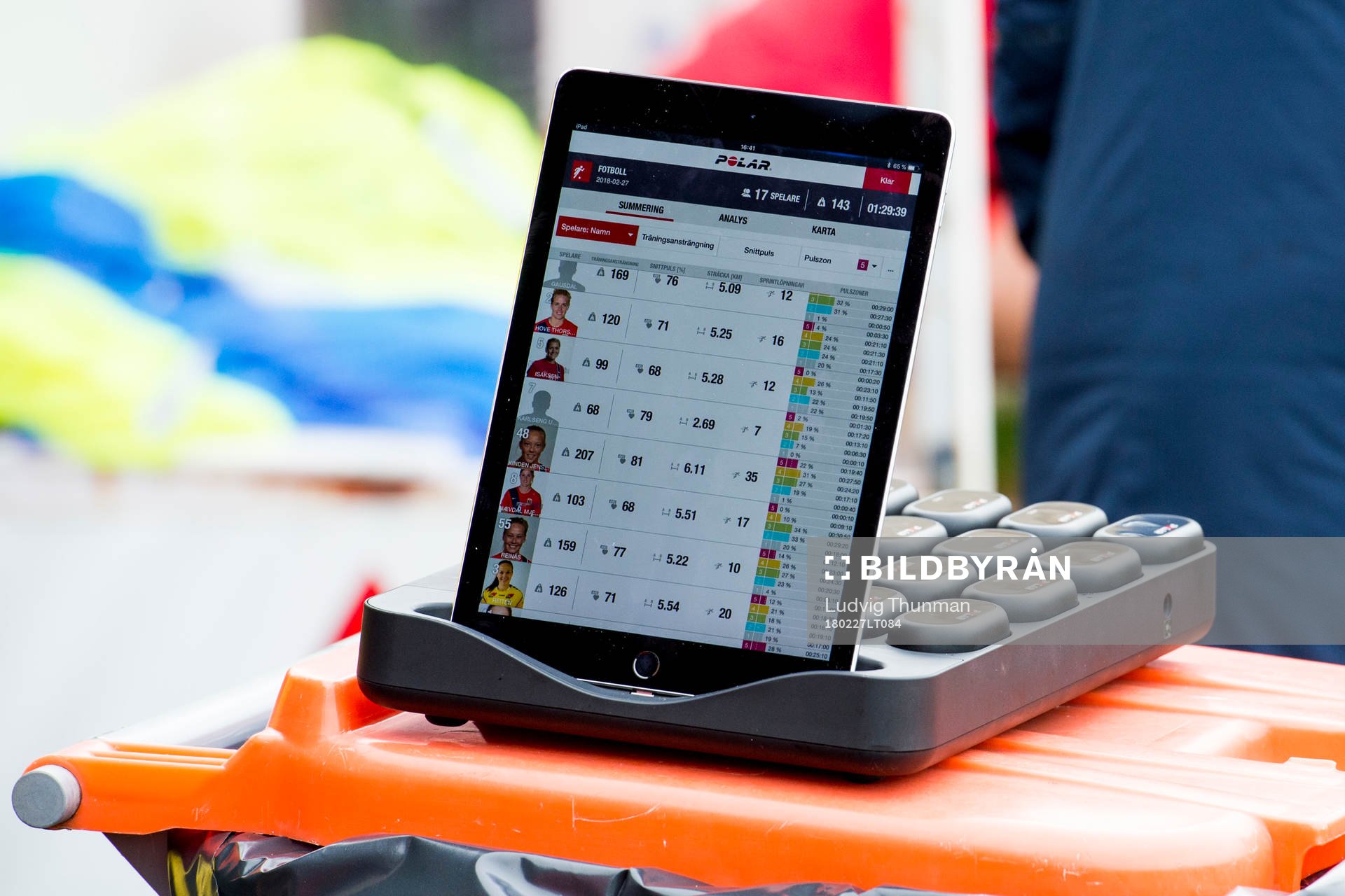 En iPad med ett program från Polar som visar konditionsdata under en träning med Norges damlandslag i fotboll inför Algarve Cup 2018 den 27 februari 2018 i Hotel Penina.