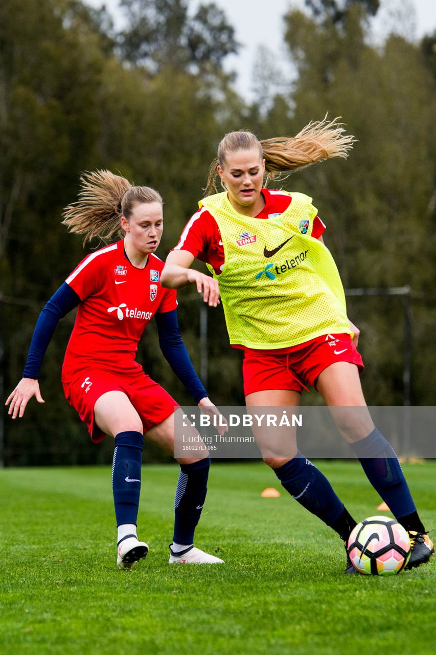 Stine Pettersen Reinås och Lisa-Marie Karlseng Utland