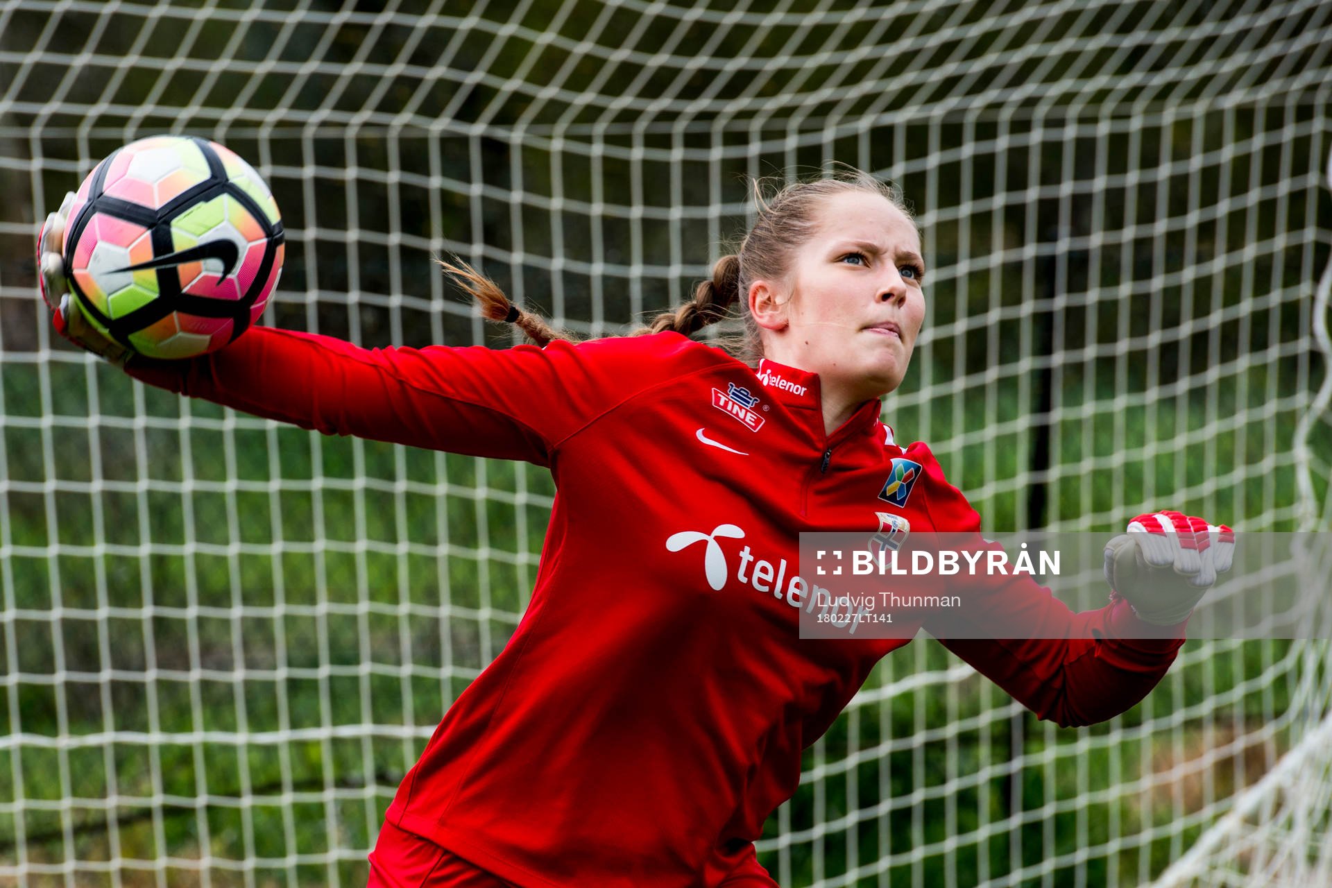 Målvakt Aurora Mikalsen