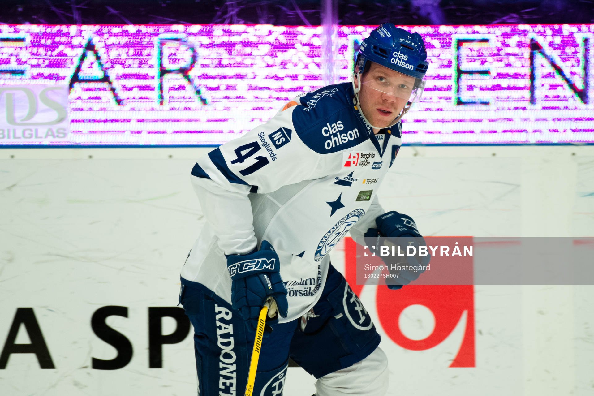 Leksands Marcel Müller före ishockeymatchen i