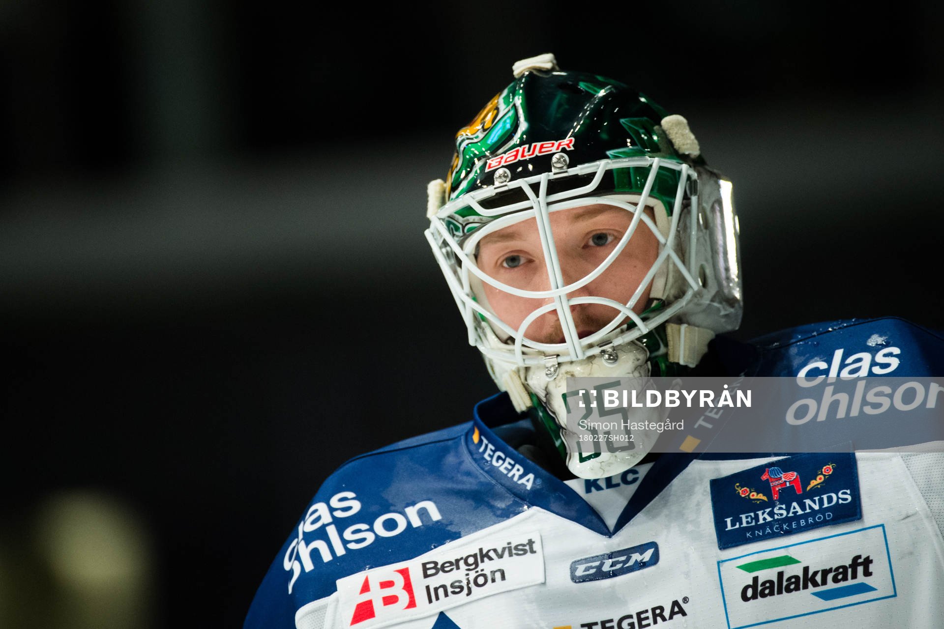 Leksands målvakt Robin Rahm före ishockeymatchen i