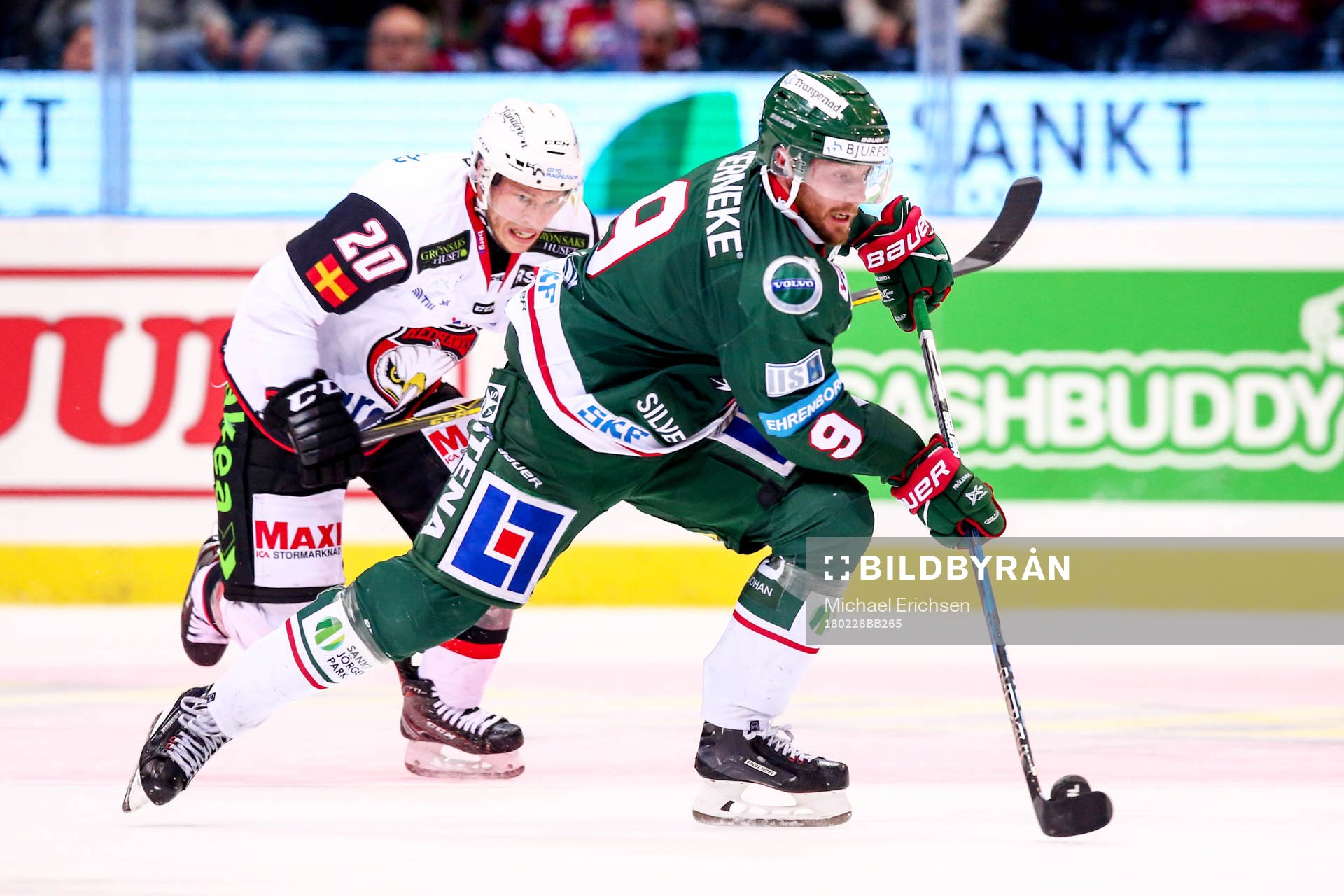 Frölundas Jan Mursak och Malmö Redhawks Erik Forssell
