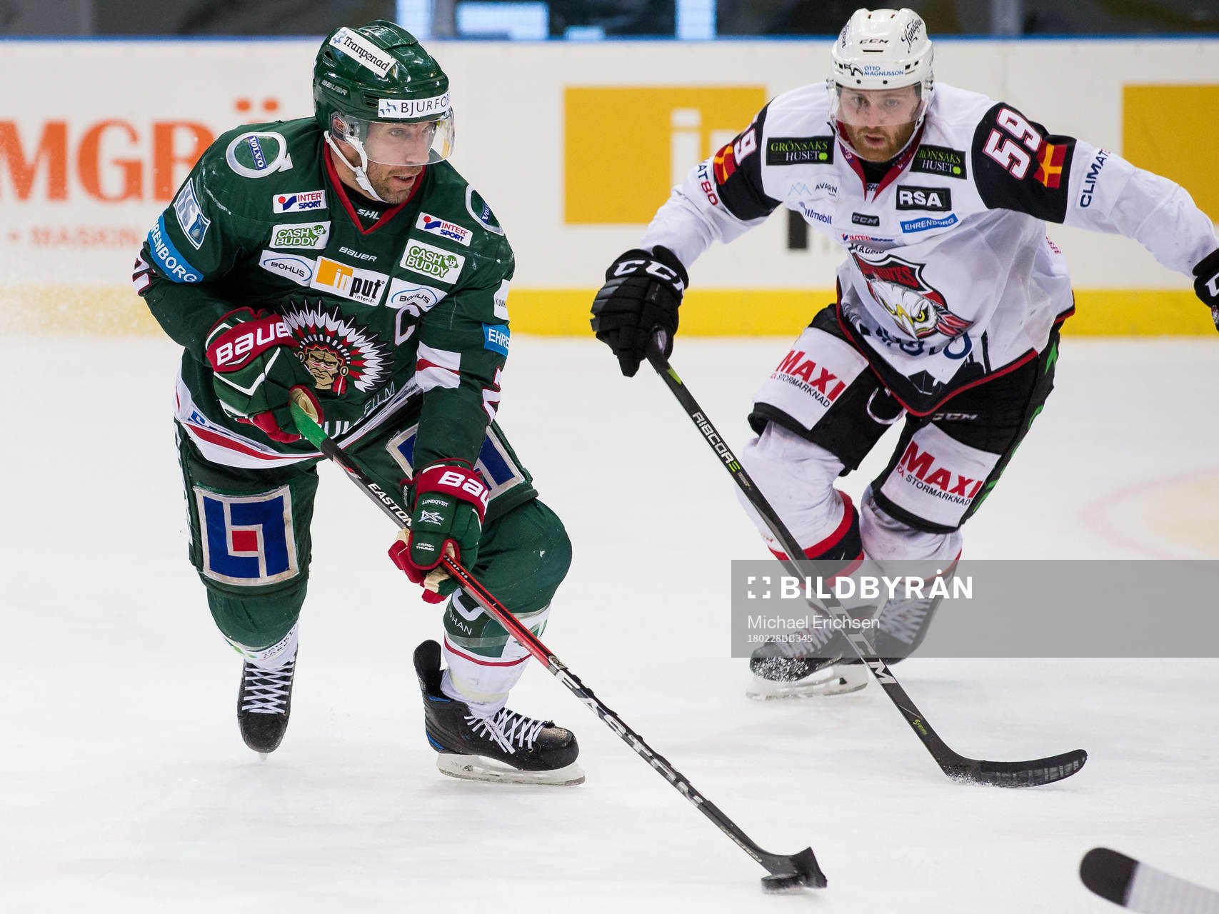 Frölundas Joel Lundqvist mot Malmö Redhawks Anton Mylläri