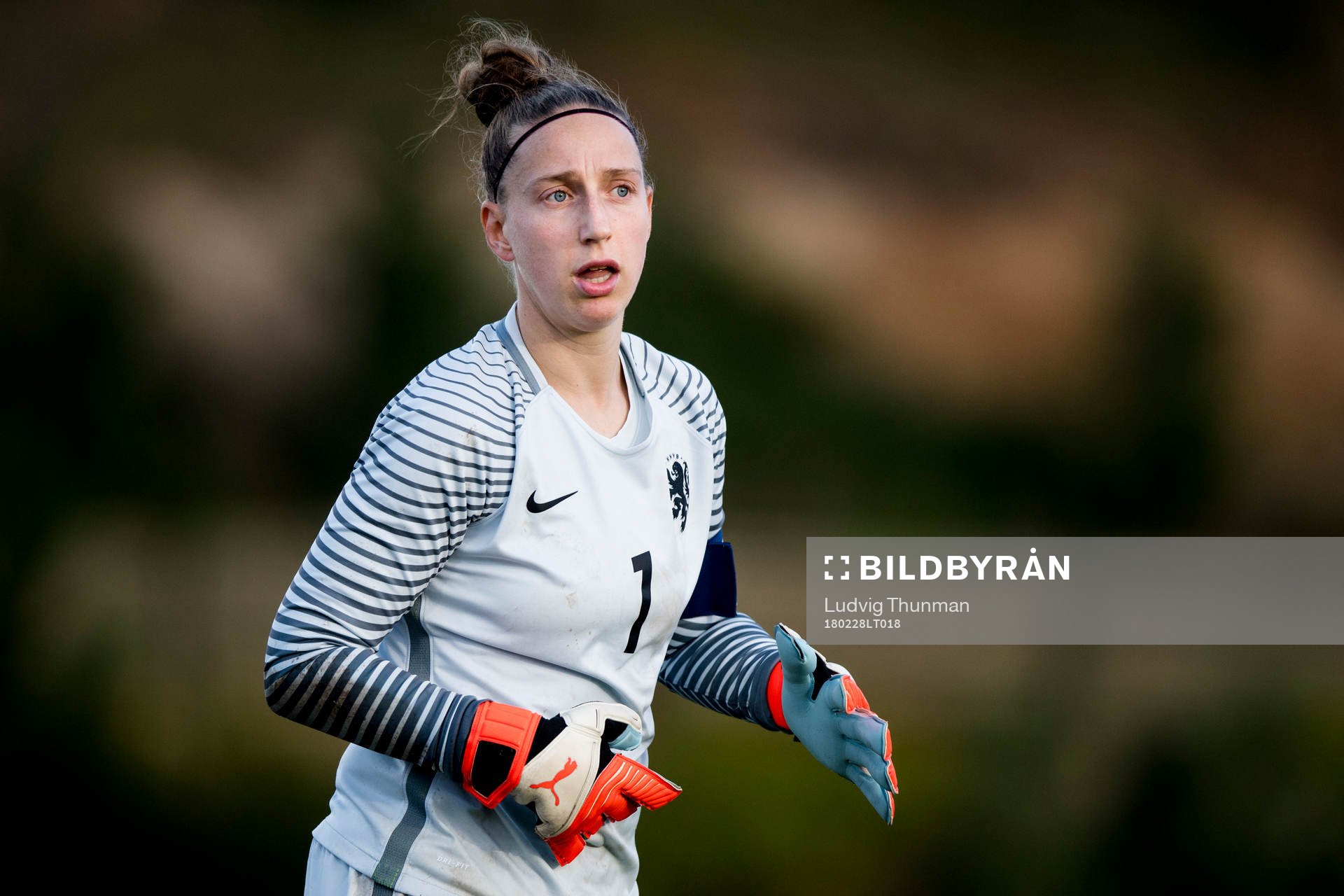 Nederländernas Sari Van Veenendaal under fotbollsmatchen i Algarve Cup 2018 mellan Japan och Nederländerna den 28 februari 2018 i Parchal.