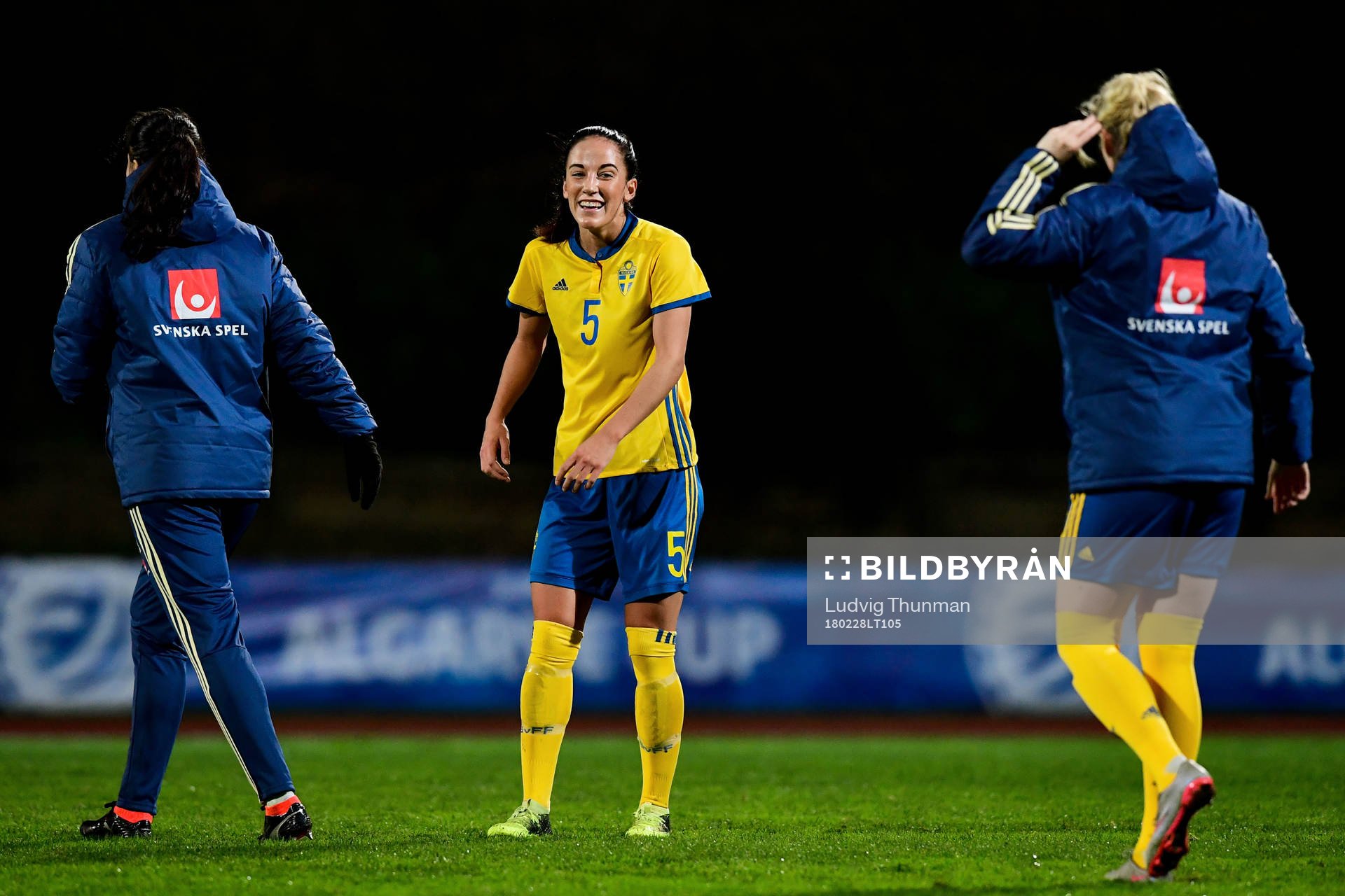 Sveriges Anna Oskarsson jublar