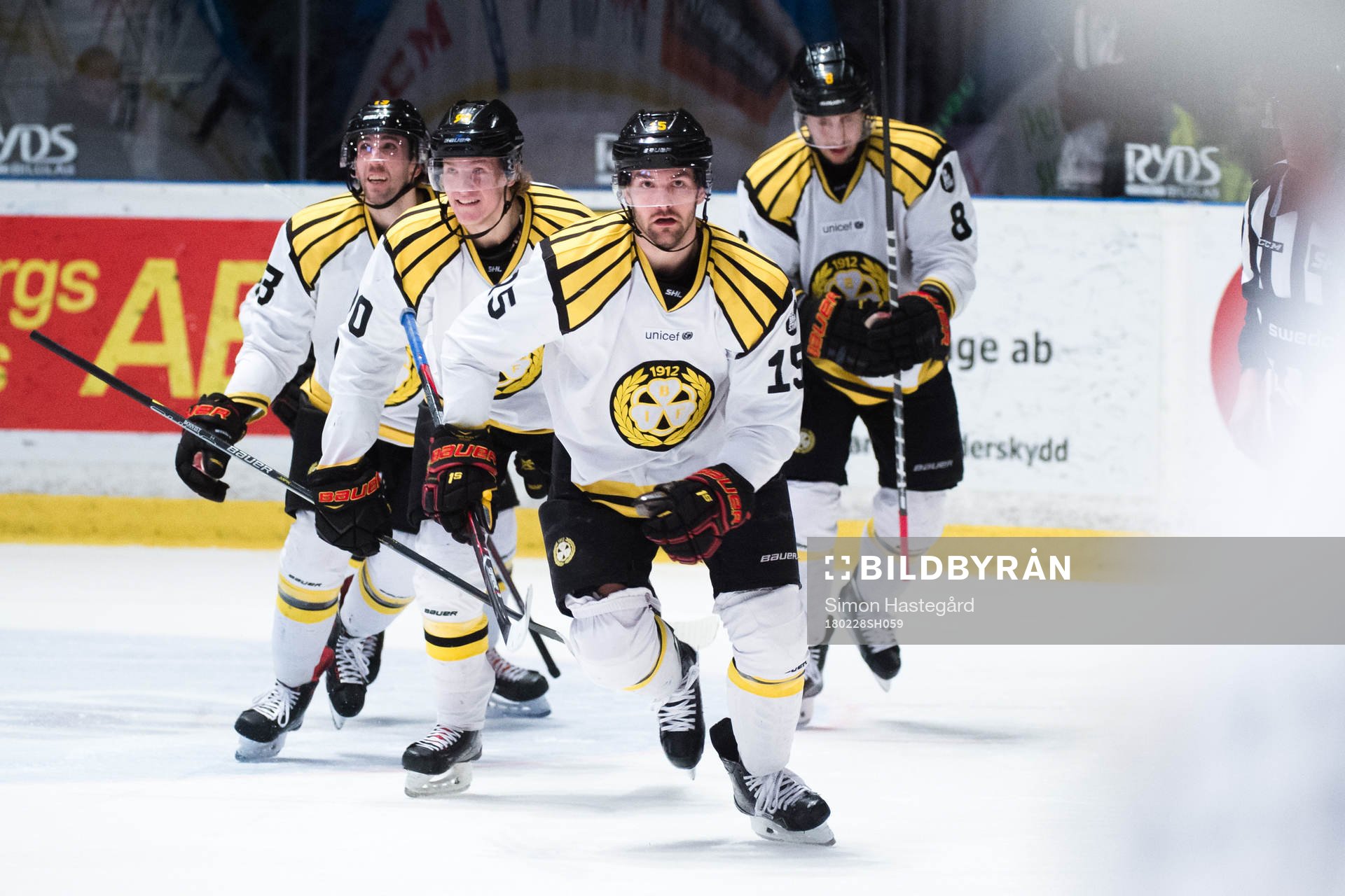 Brynäs Simon Bertilsson jublar