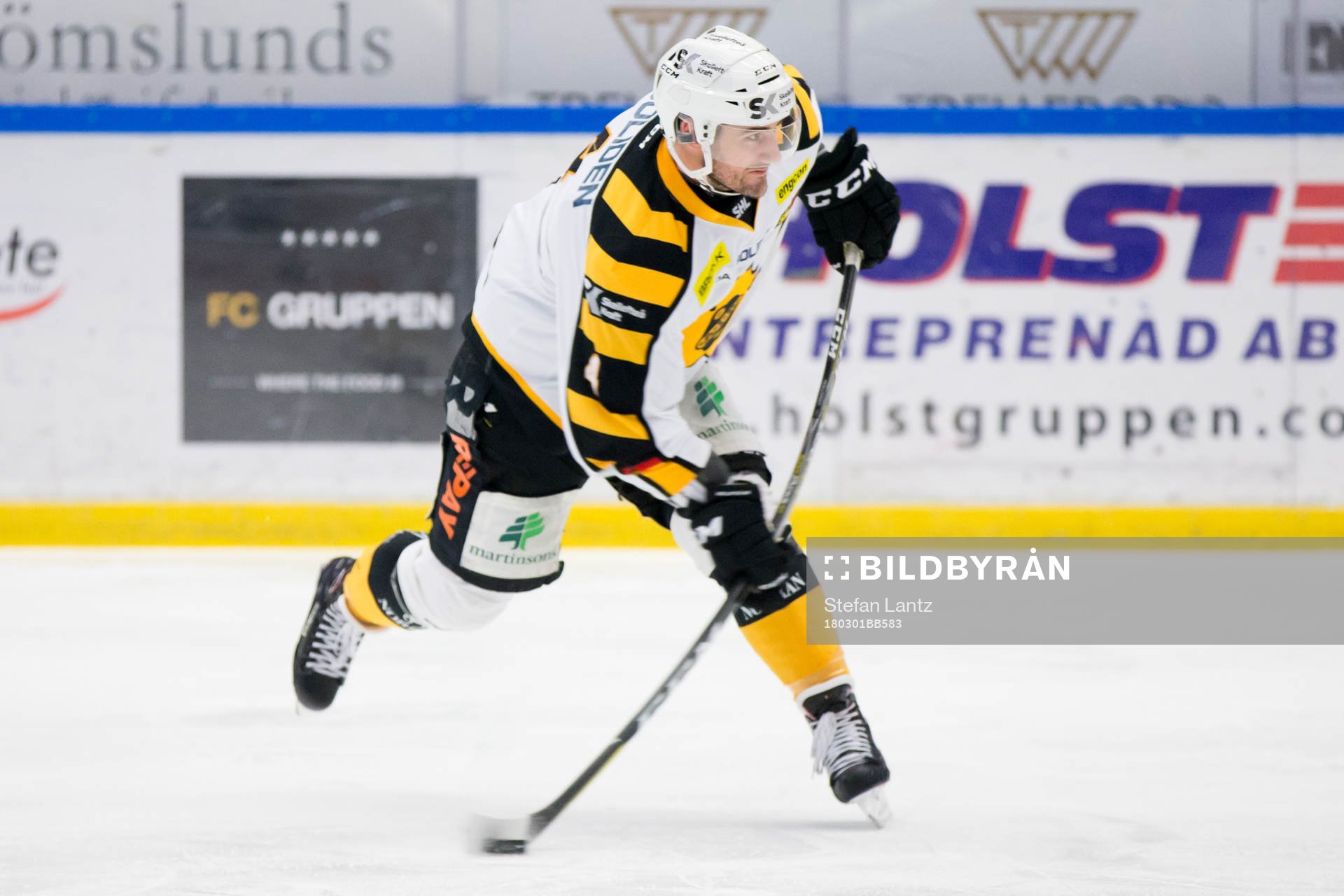 Skellefteås Bud Holloway skjuter