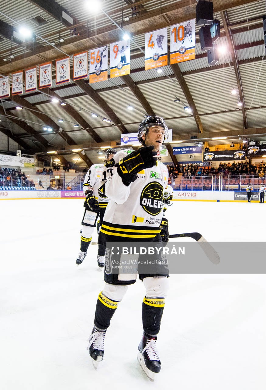 Eirik Østrem Salsten of Stavanger Oilers celebrates