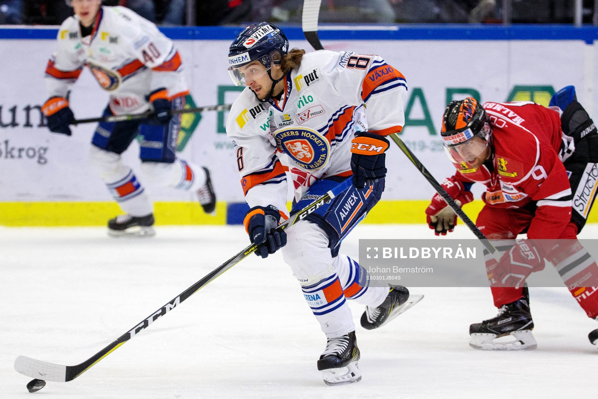 Växjös <v86<under ishockeymatchen i SHL mellan Örebro