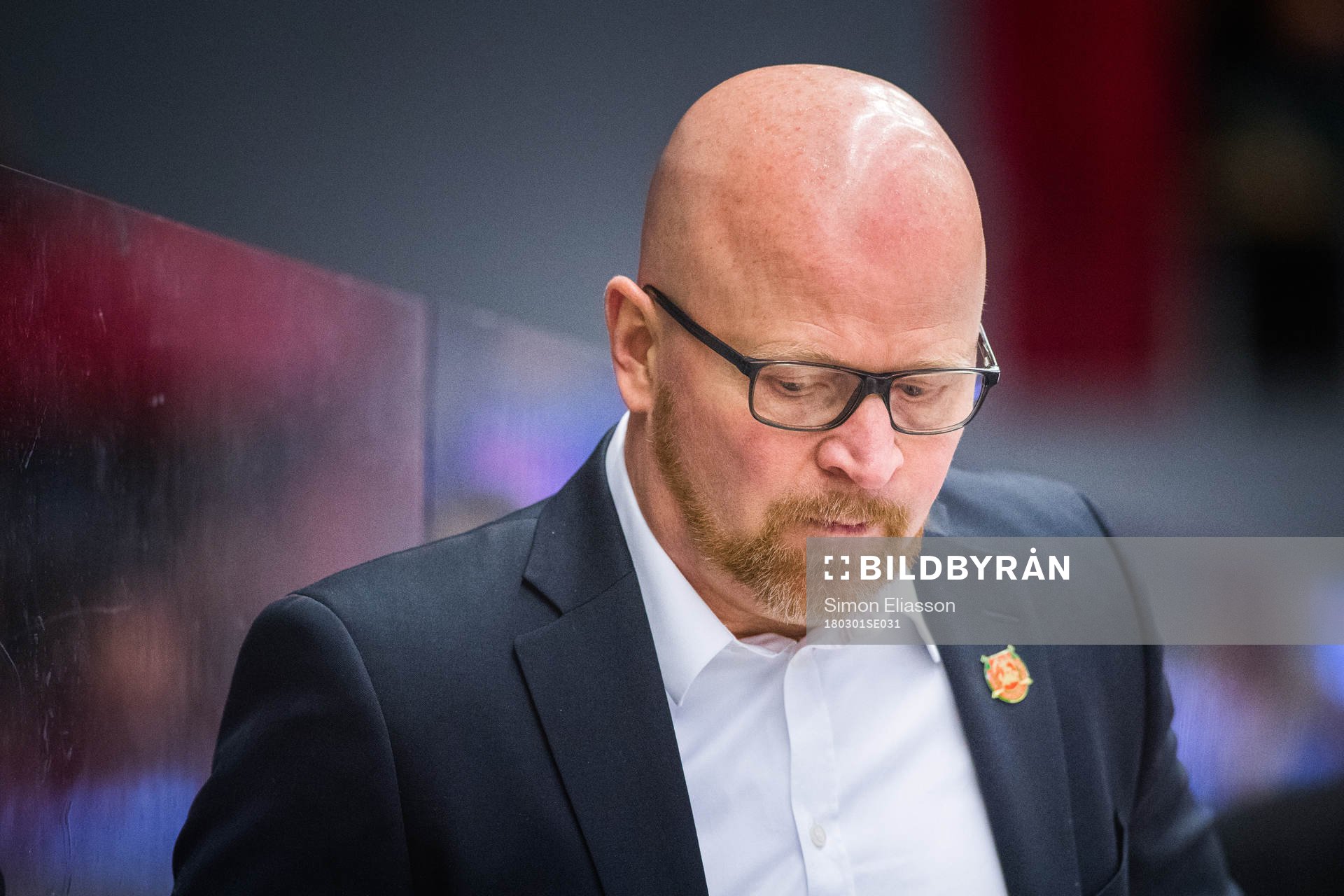 Moras tränare Johan Rosén deppar