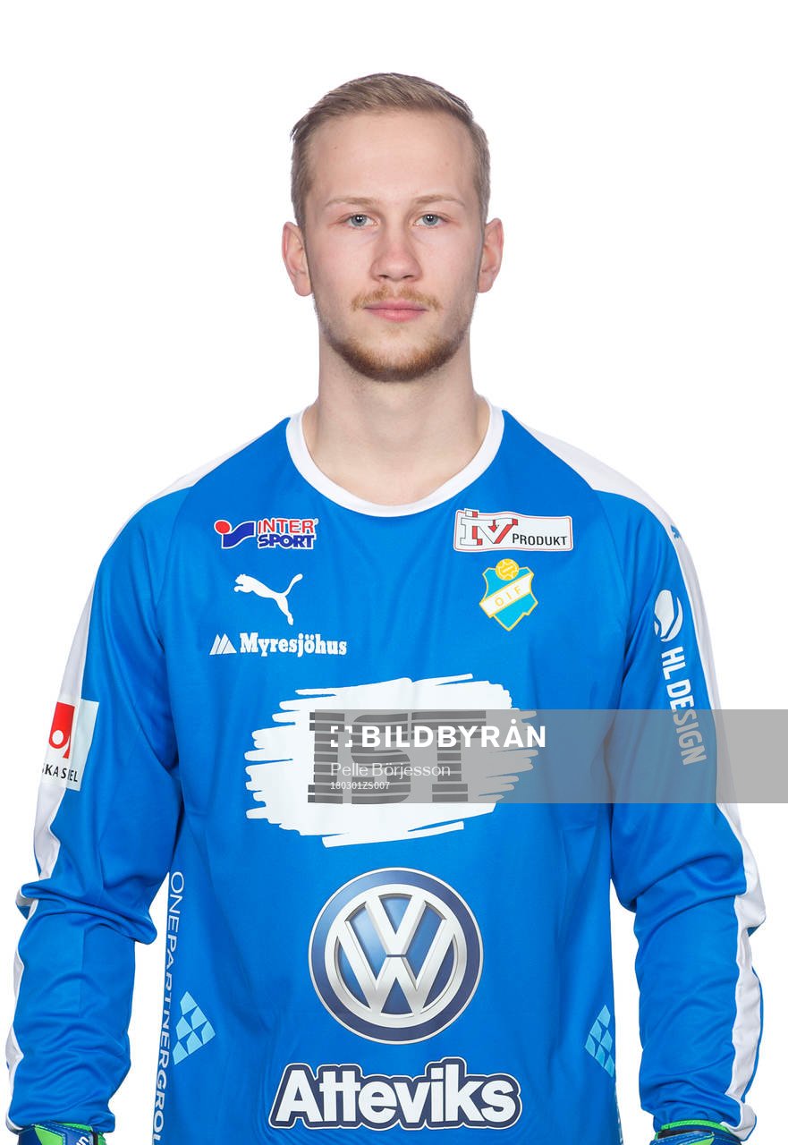 Östers målvakt Victor Jonasson poserar för ett porträtt den 1 mars 2018 i Växjö.