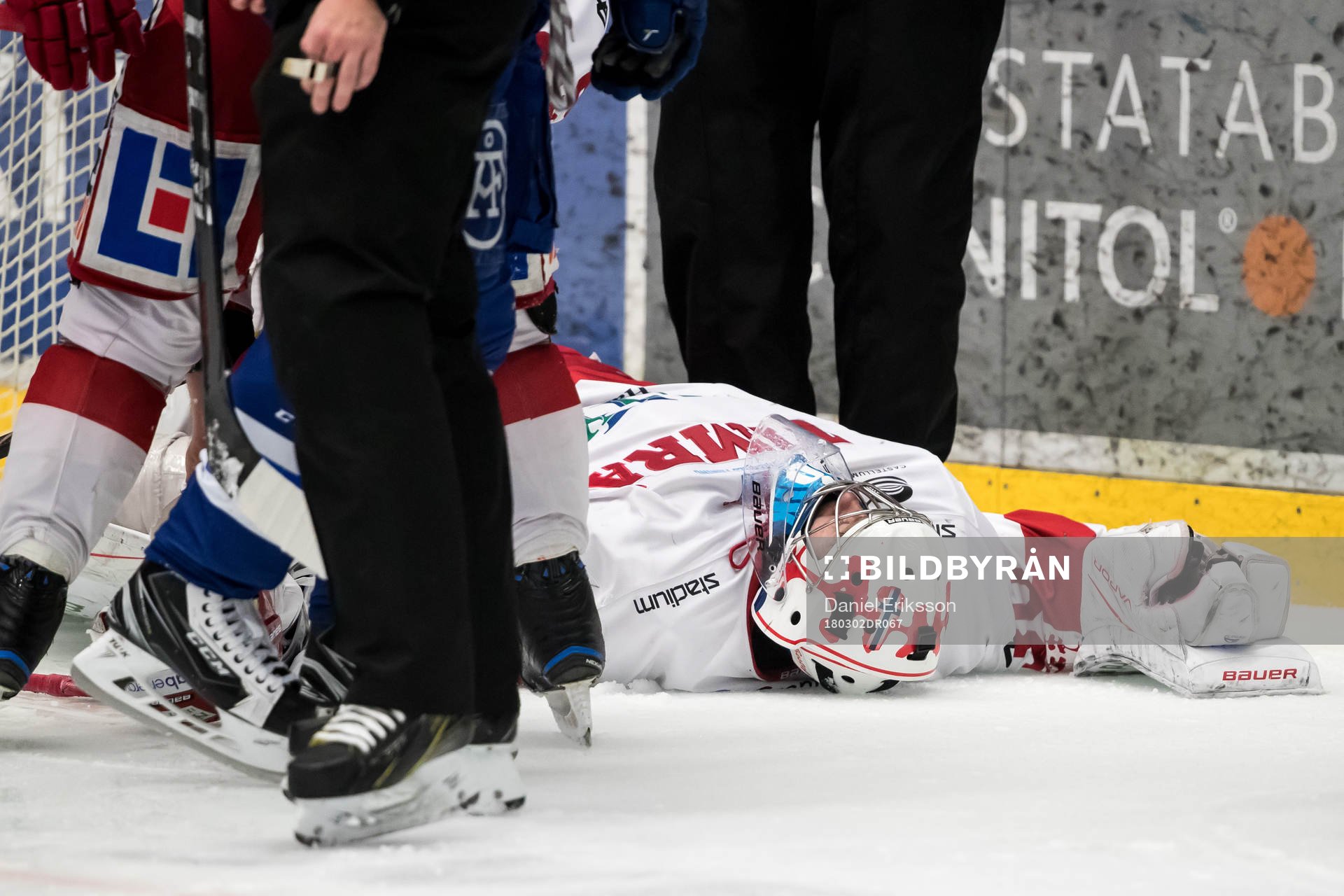Timrås målvakt Henrik Haukeland  i ishockeymatchen i