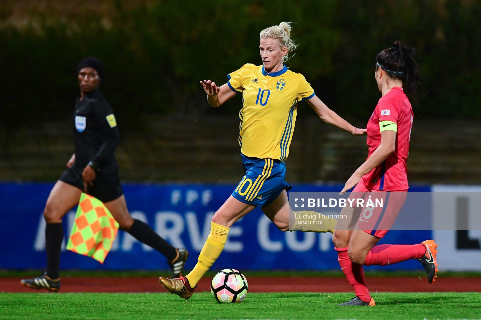 Sveriges Sofia Jakobsson och Sydkoreas Cho So Hyun