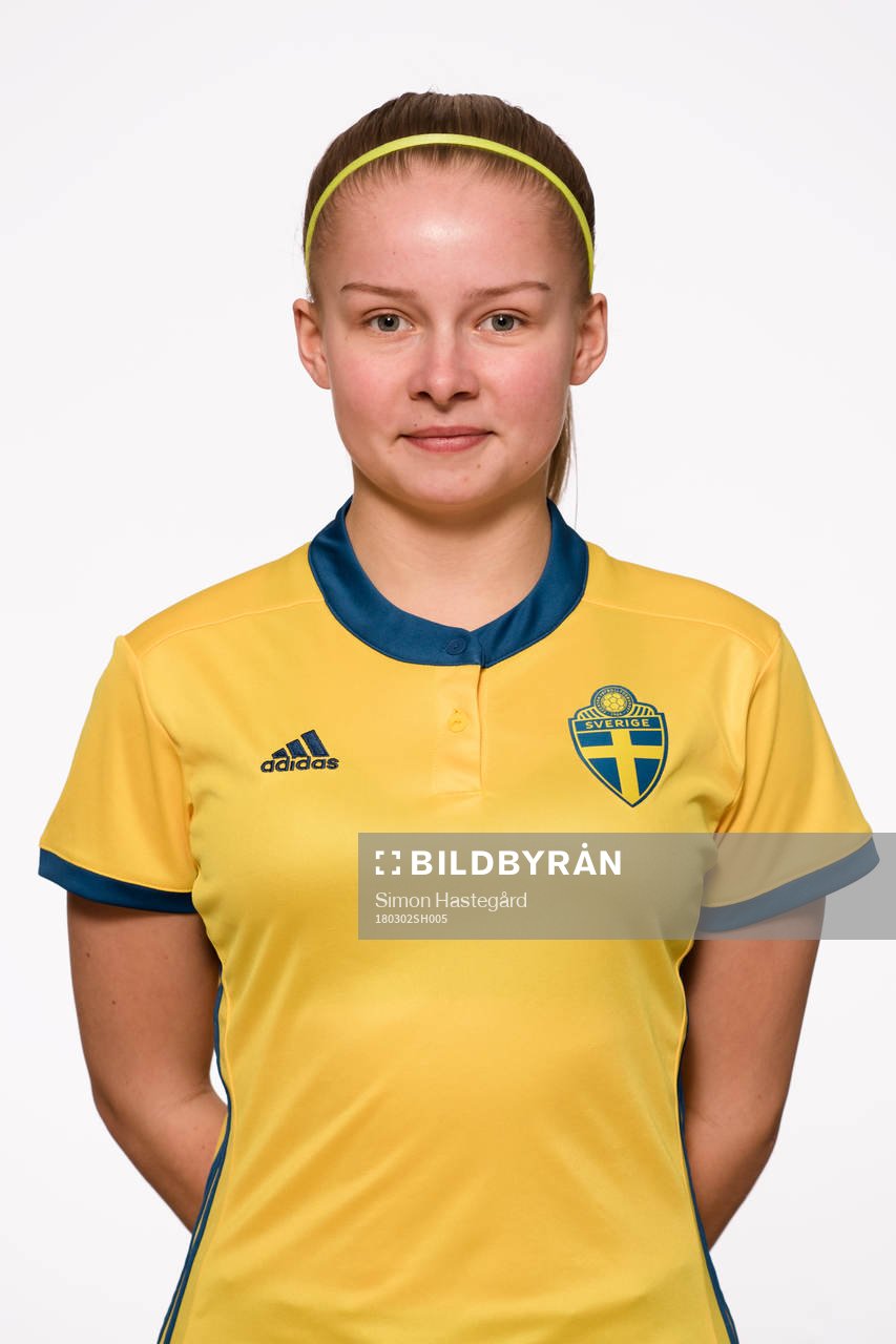Olivia Rundberg i F16-landslaget
