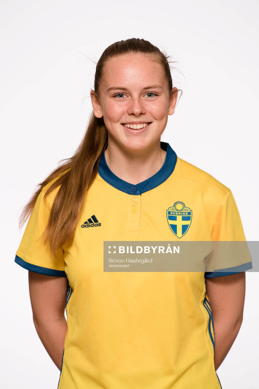 Alice Nilsson i F16-landslaget