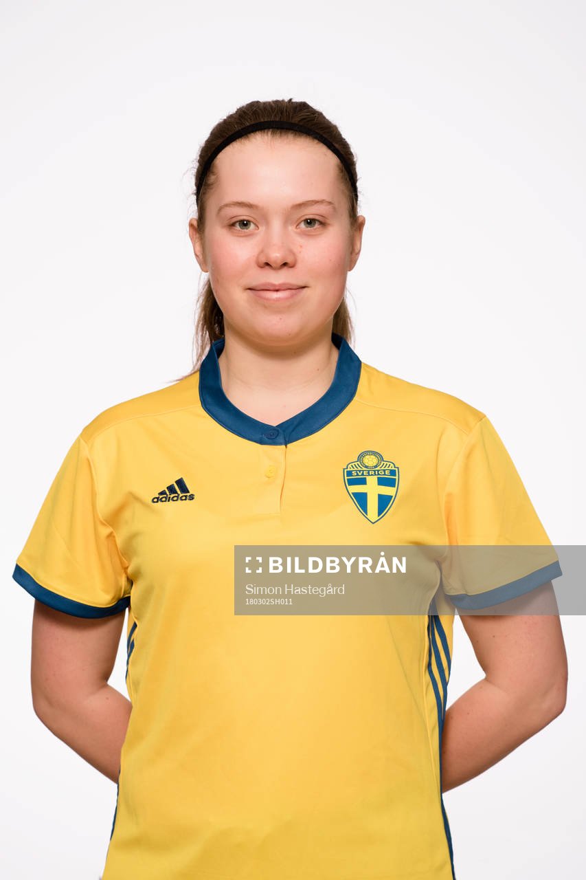 Vilma Ferdfelt i F16-landslaget