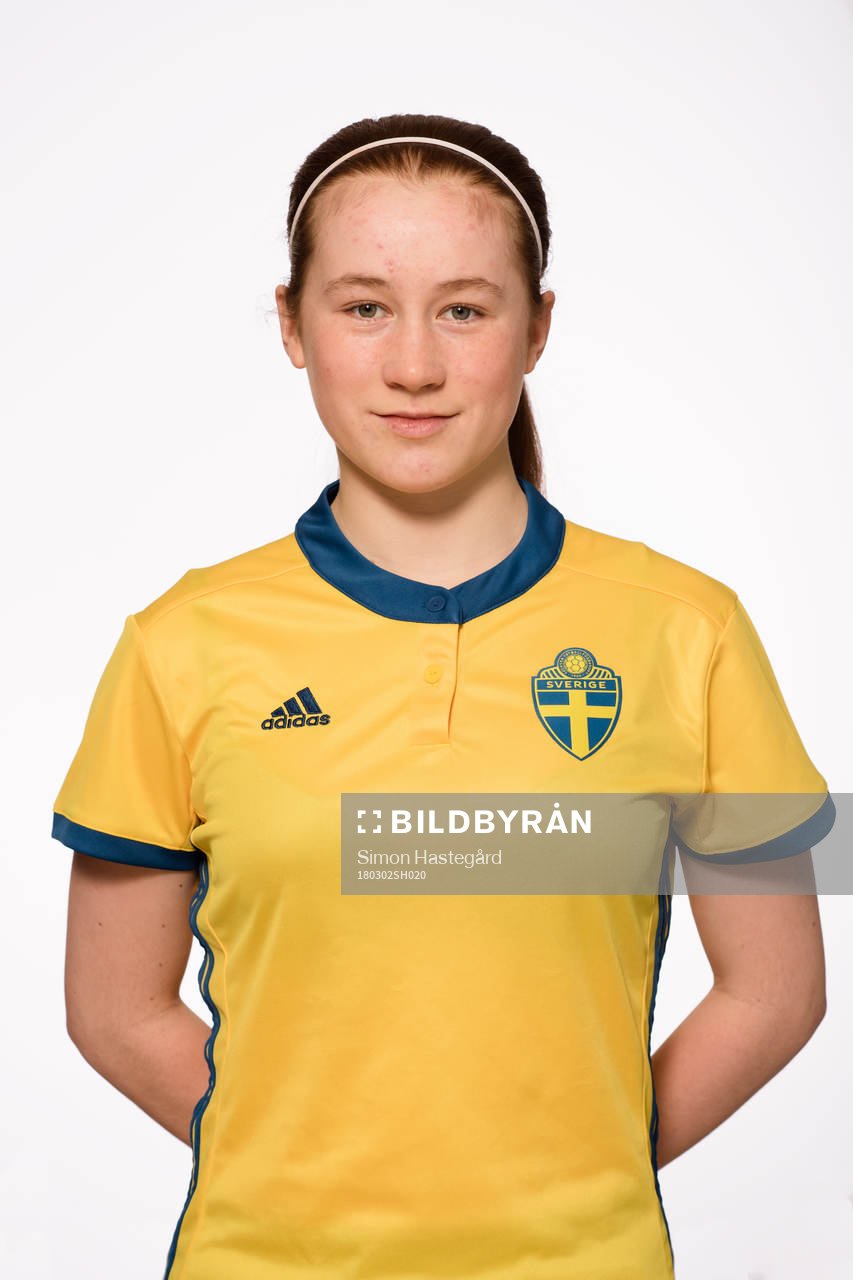 Ella Reidy i F16-landslaget