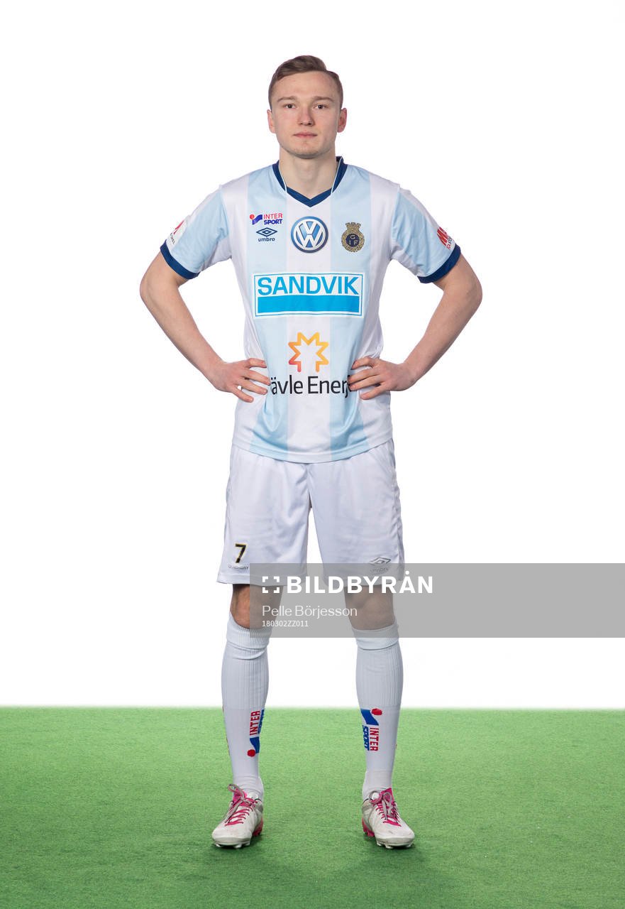 s Piotr Johansson